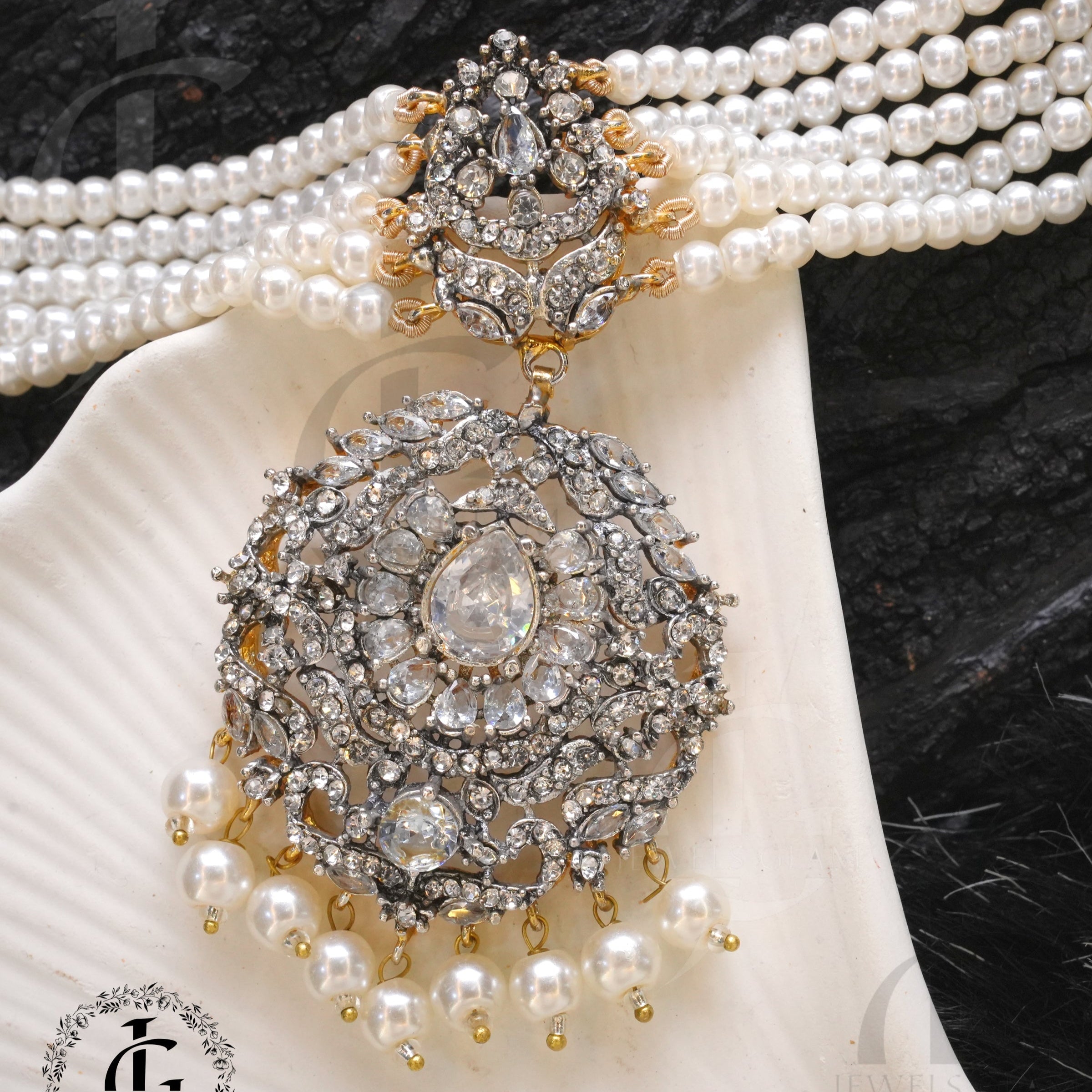 Studded Zircon Choker Set White