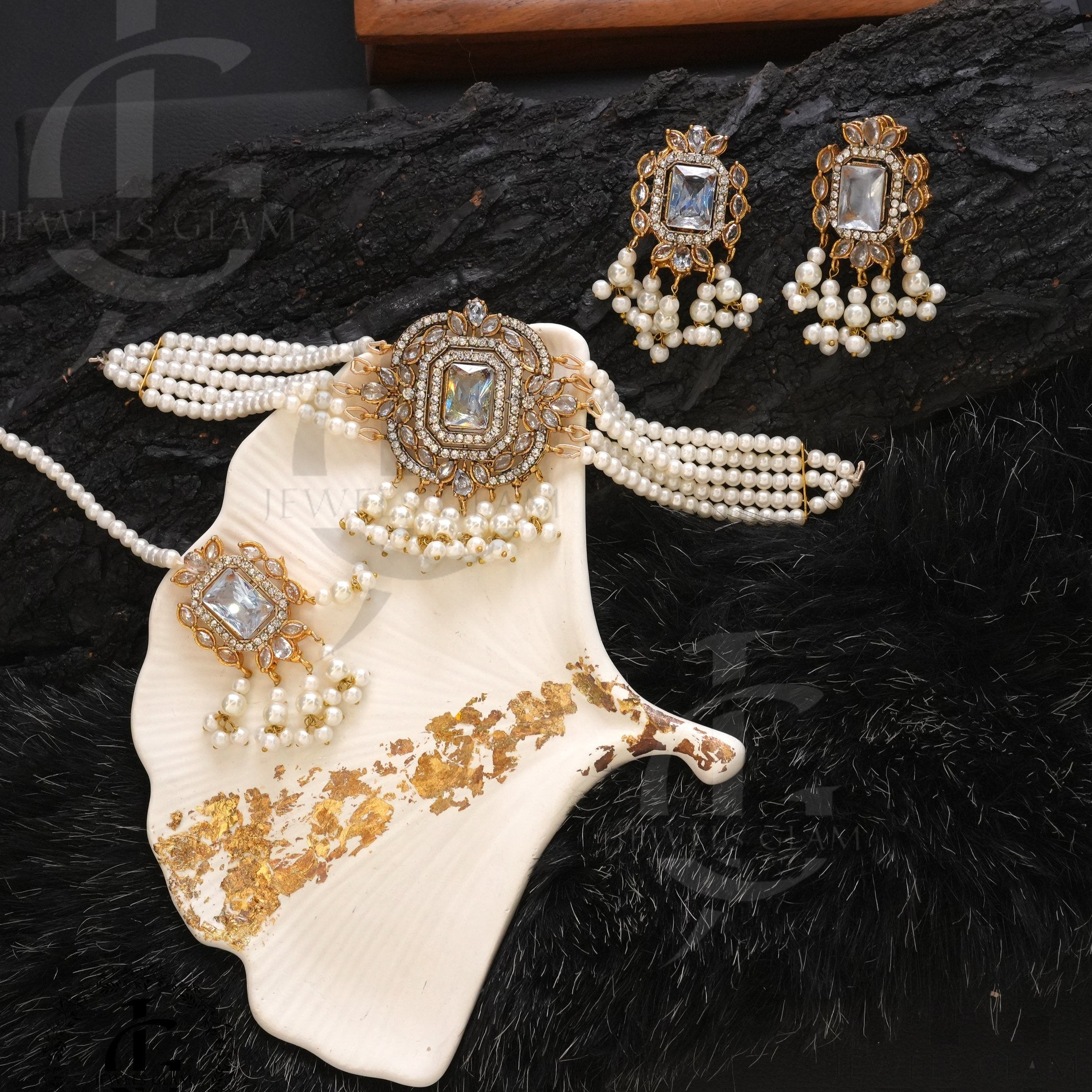 American Diamond Choker Set With Tika Crystal White