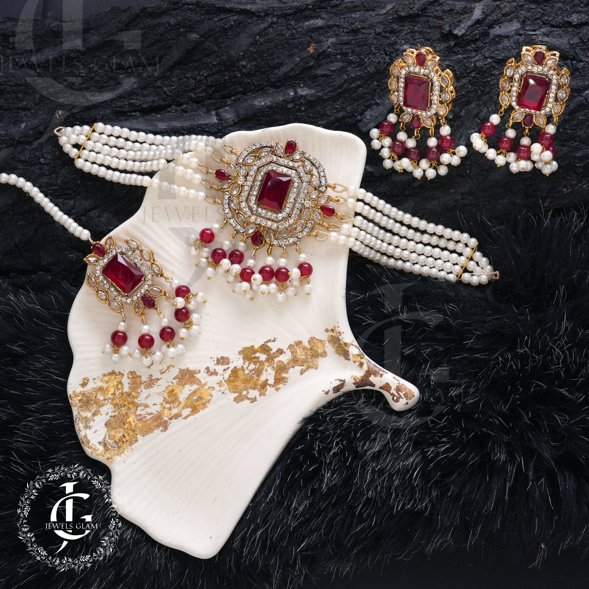 American Diamond Choker Set With Tika