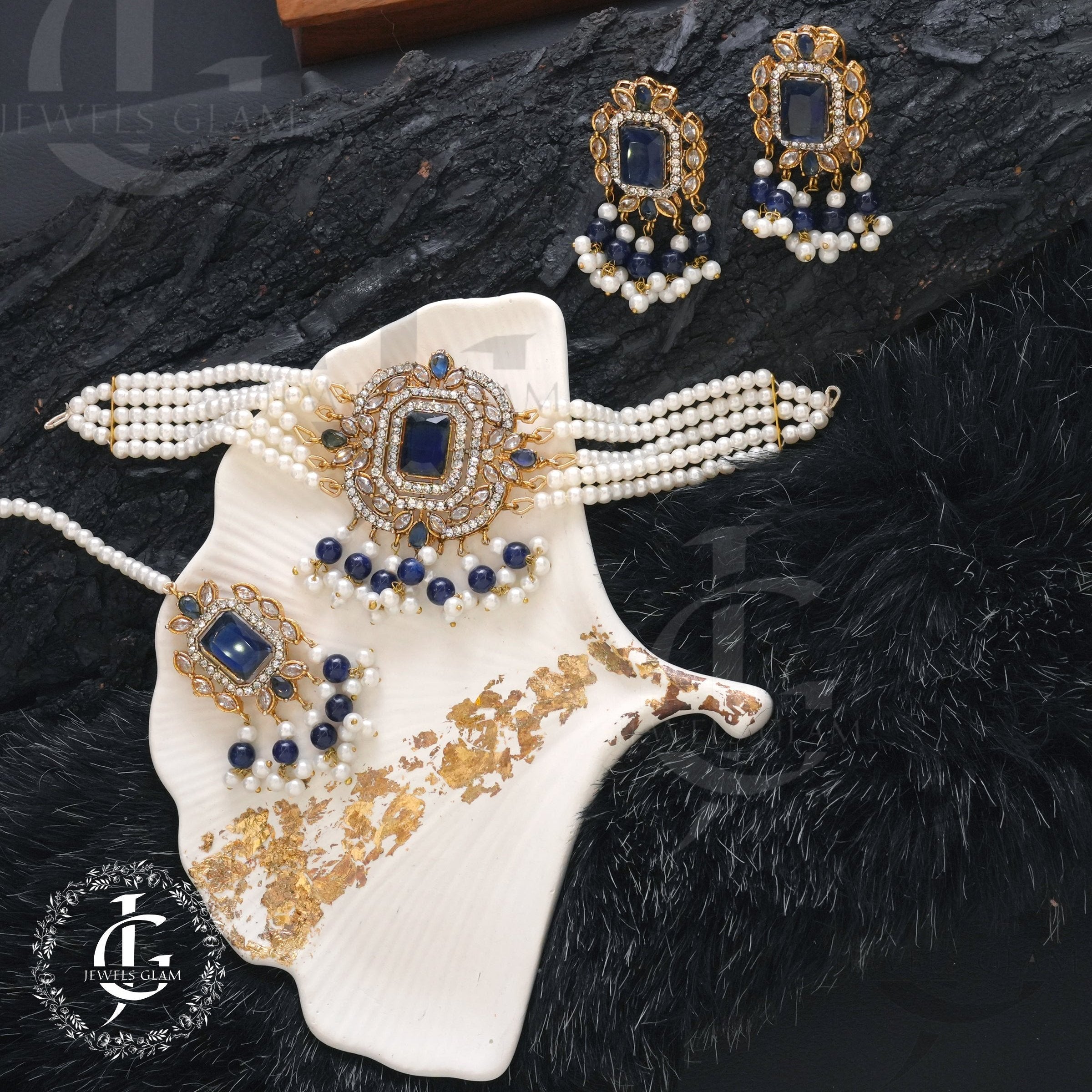 American Diamond Choker Set With Tika