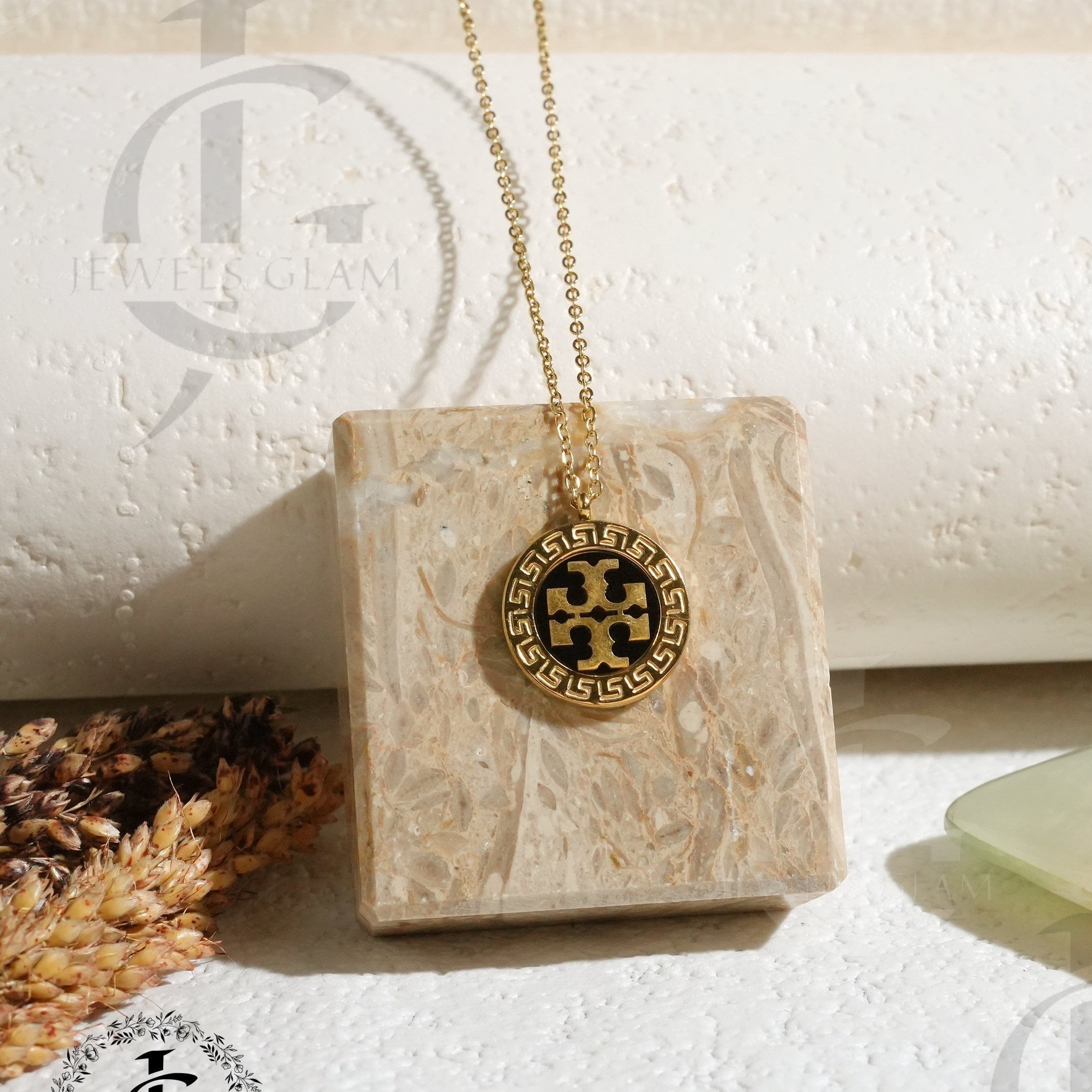 Timeless Medallion Pendant Necklace