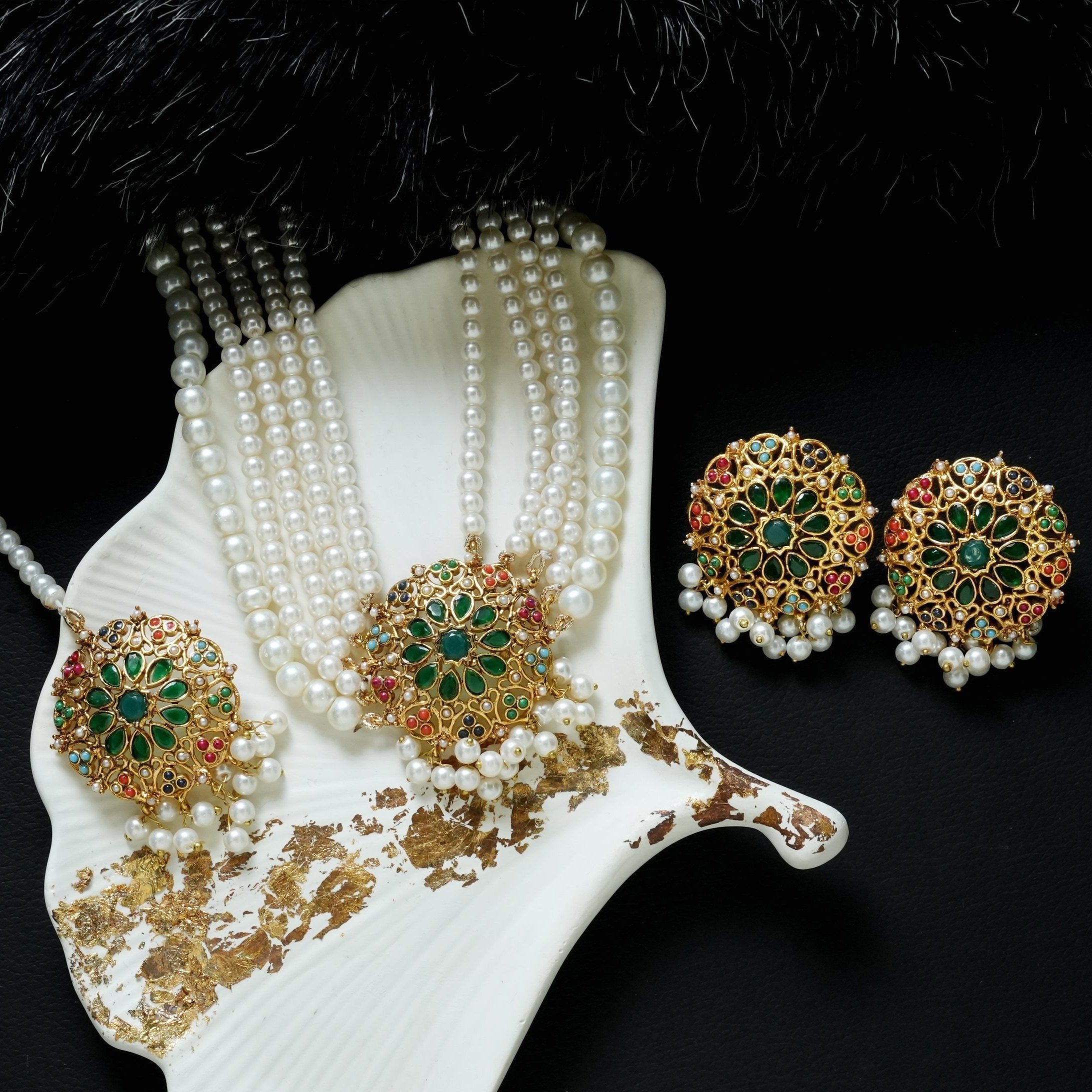 Nauratan Choker Set With Earrings and Tikka