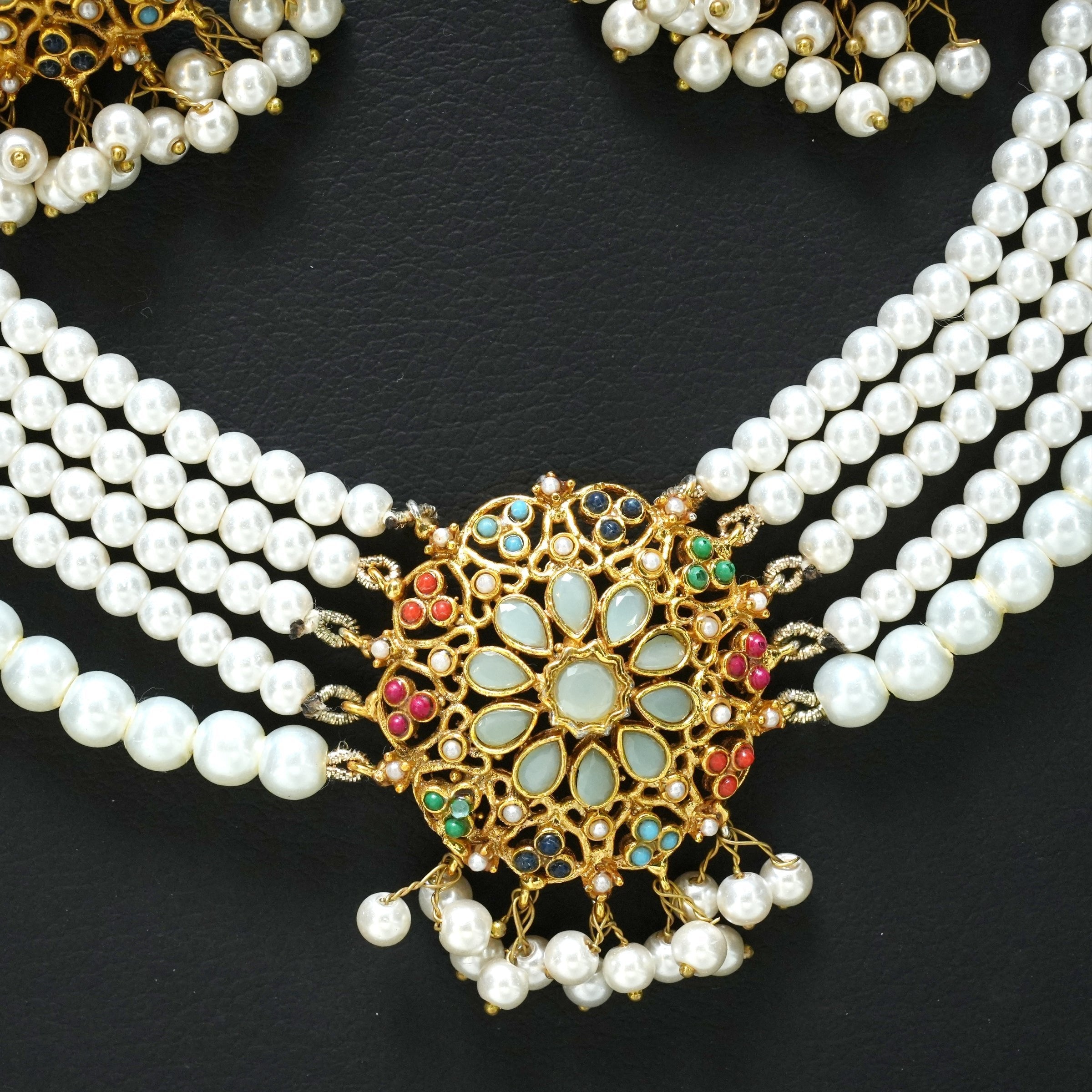 Nauratan Choker Set With Earrings and Tikka