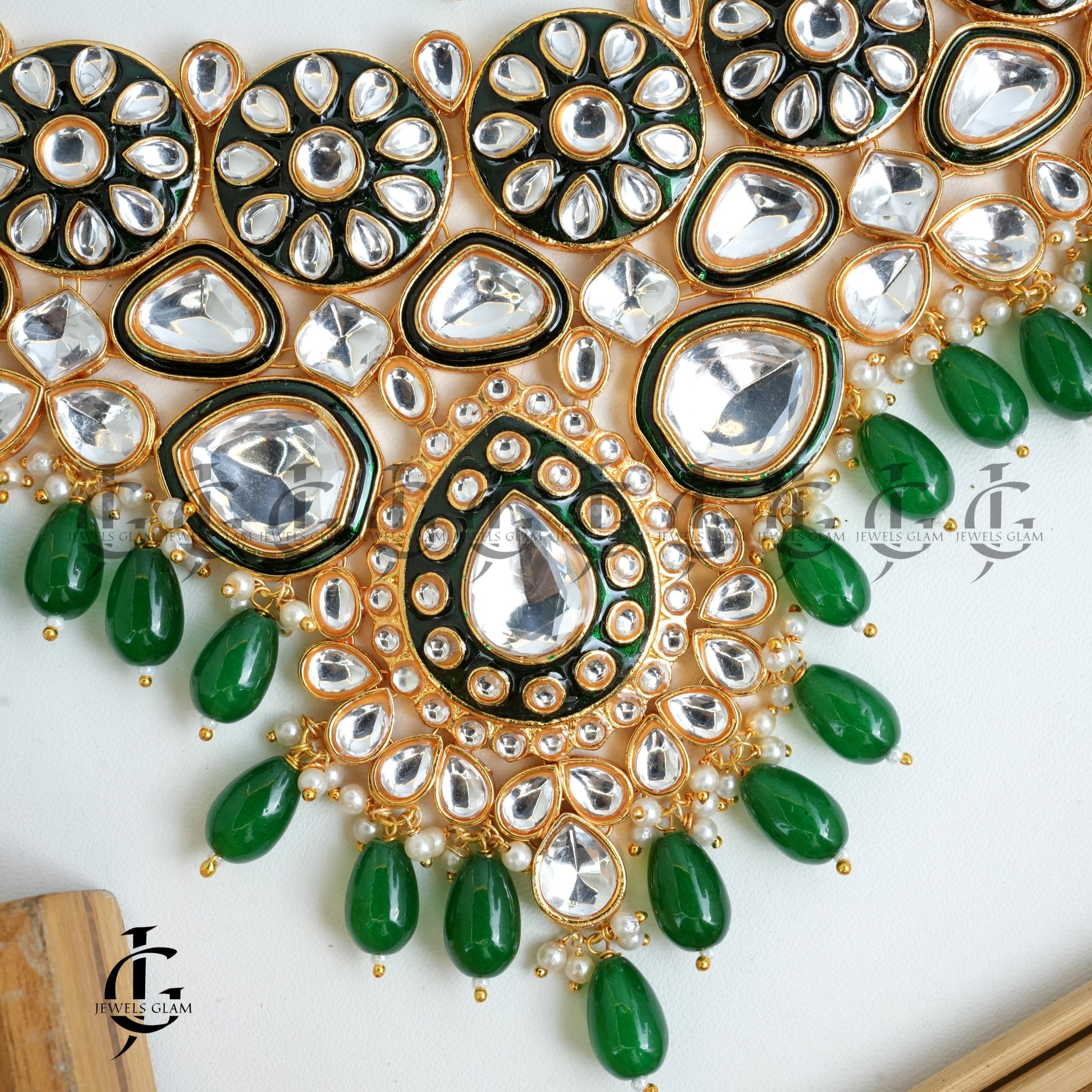 Radiant Kundan and Green Bead Bridal Jewelry Set