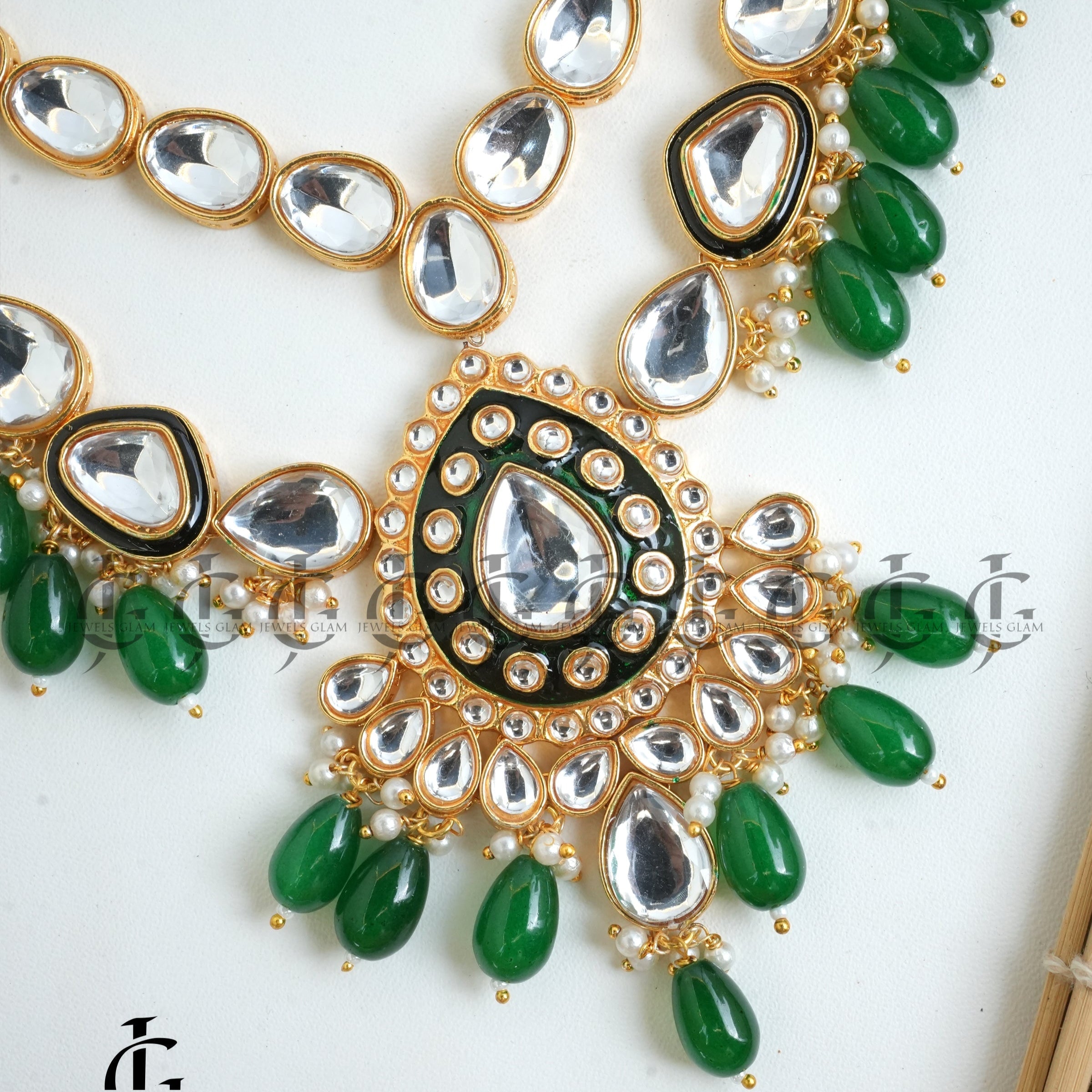 Radiant Kundan and Green Bead Bridal Jewelry Set