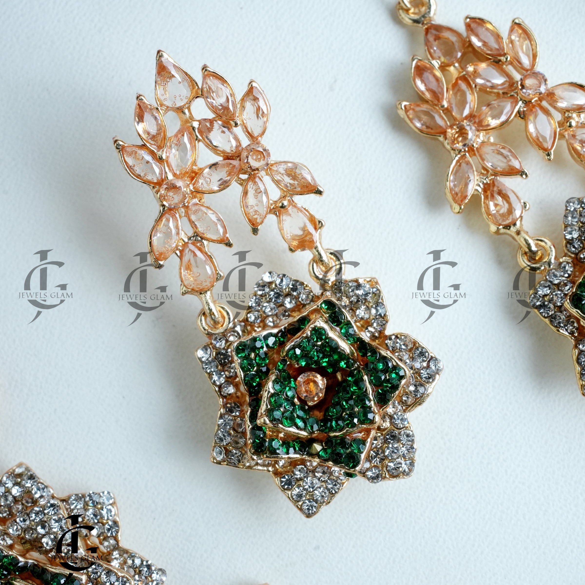 Majestic Floral Green and Gold Choker Set