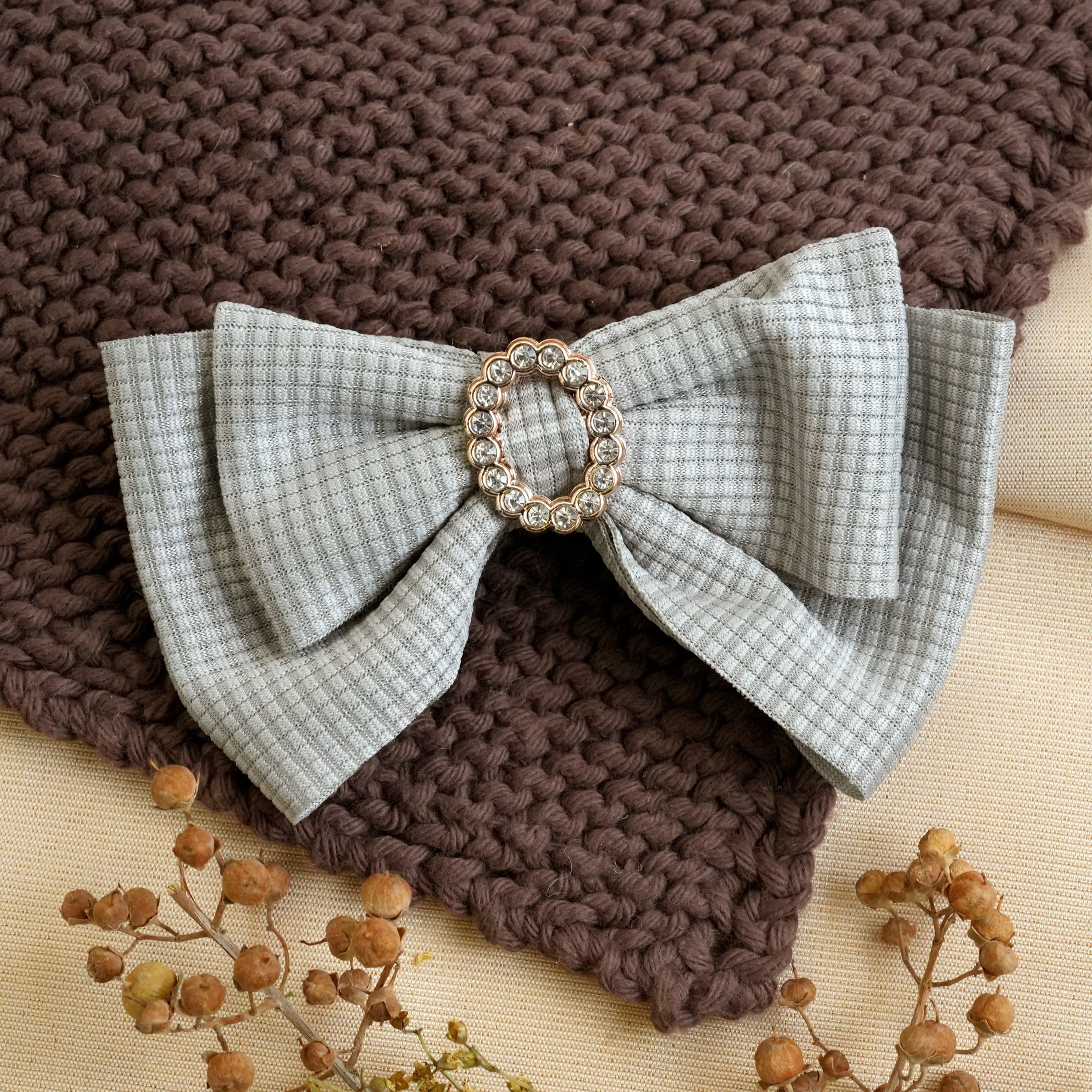Elegant Bow Hair Clips with Rhinestone Accent