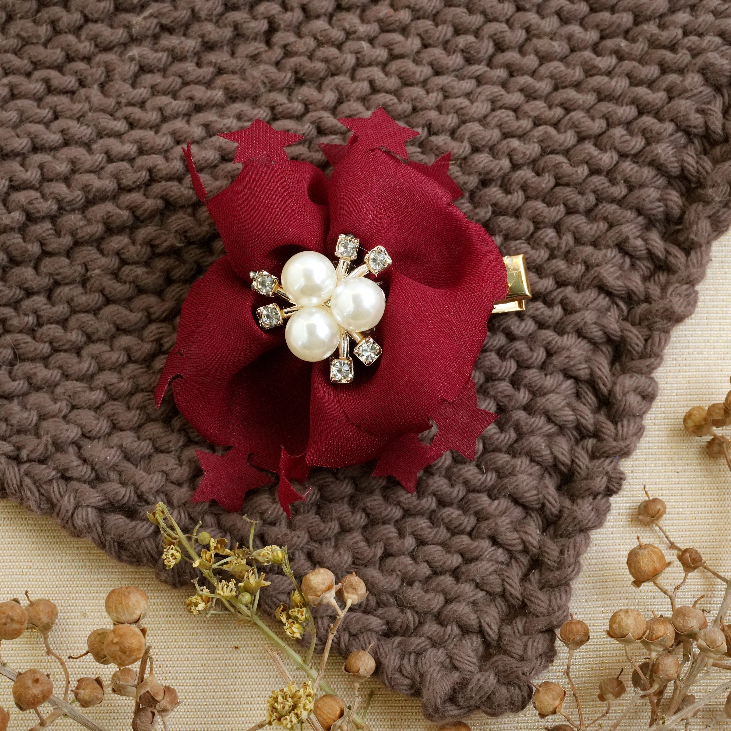 Elegant Floral Pearl Hair Pins