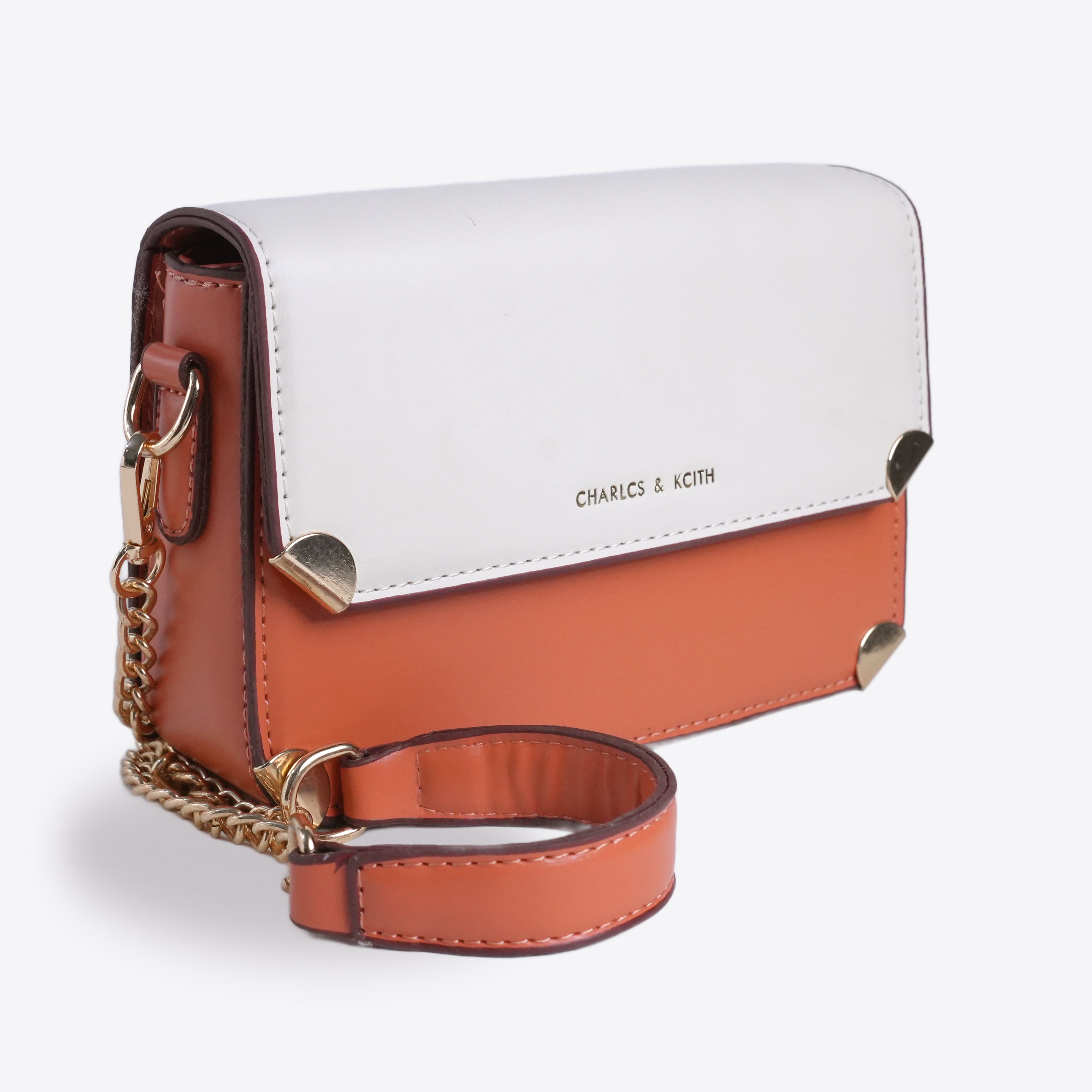 Women Sleek Leather Shoulder Bag