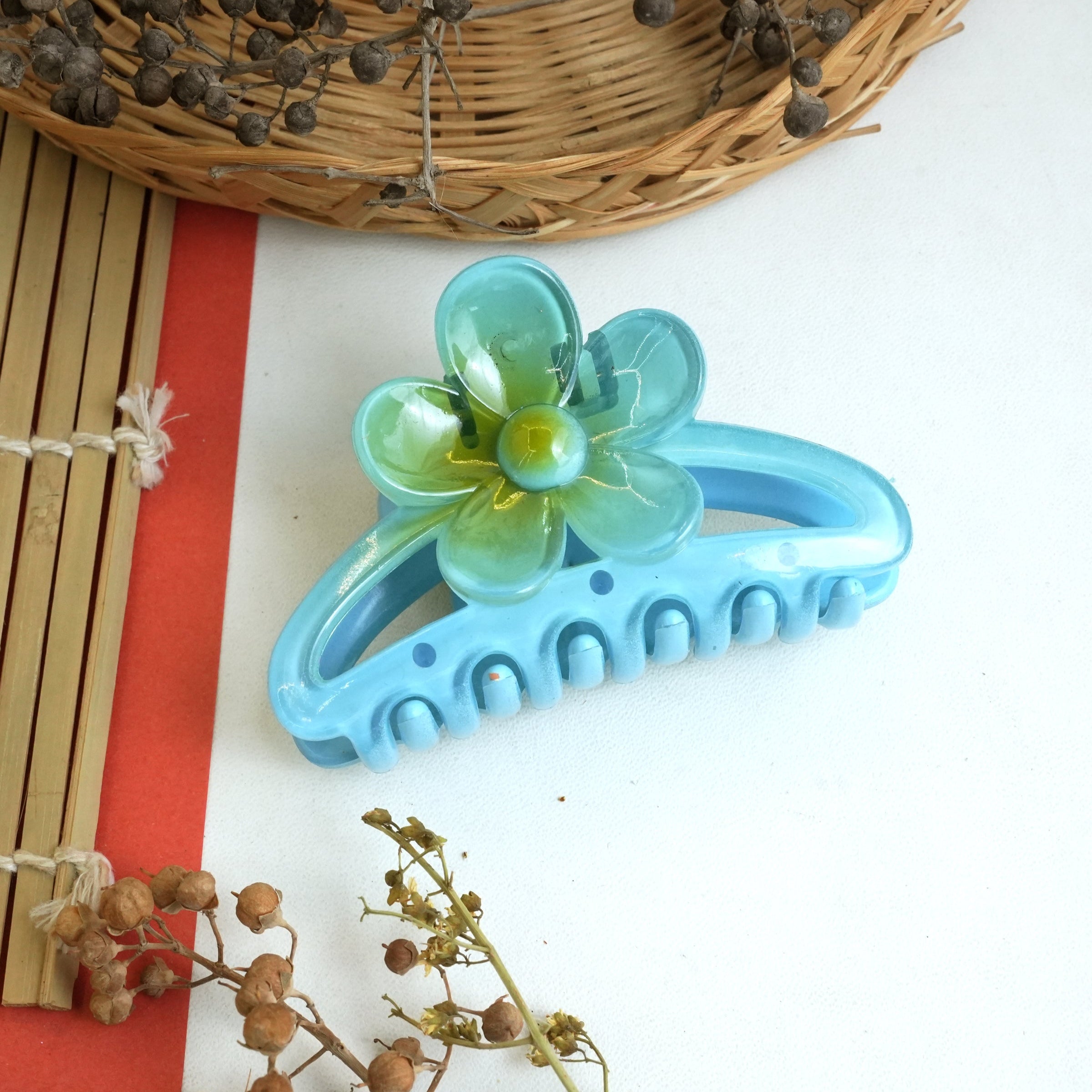 Vibrant Floral Hair Claws – Add a Pop of Color to Your Style!
