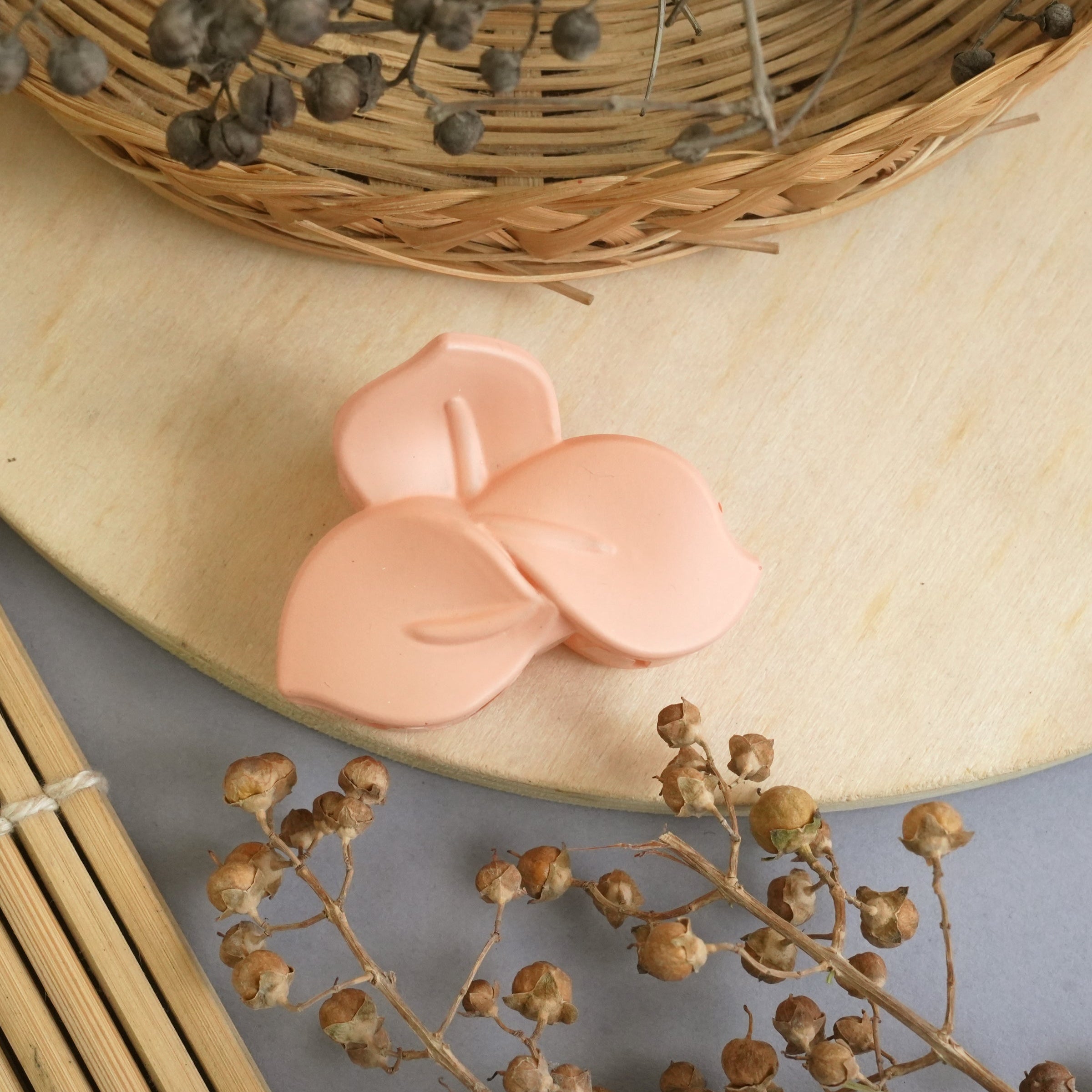 Matte Hair Claw Clips in Soft Pastel Tones