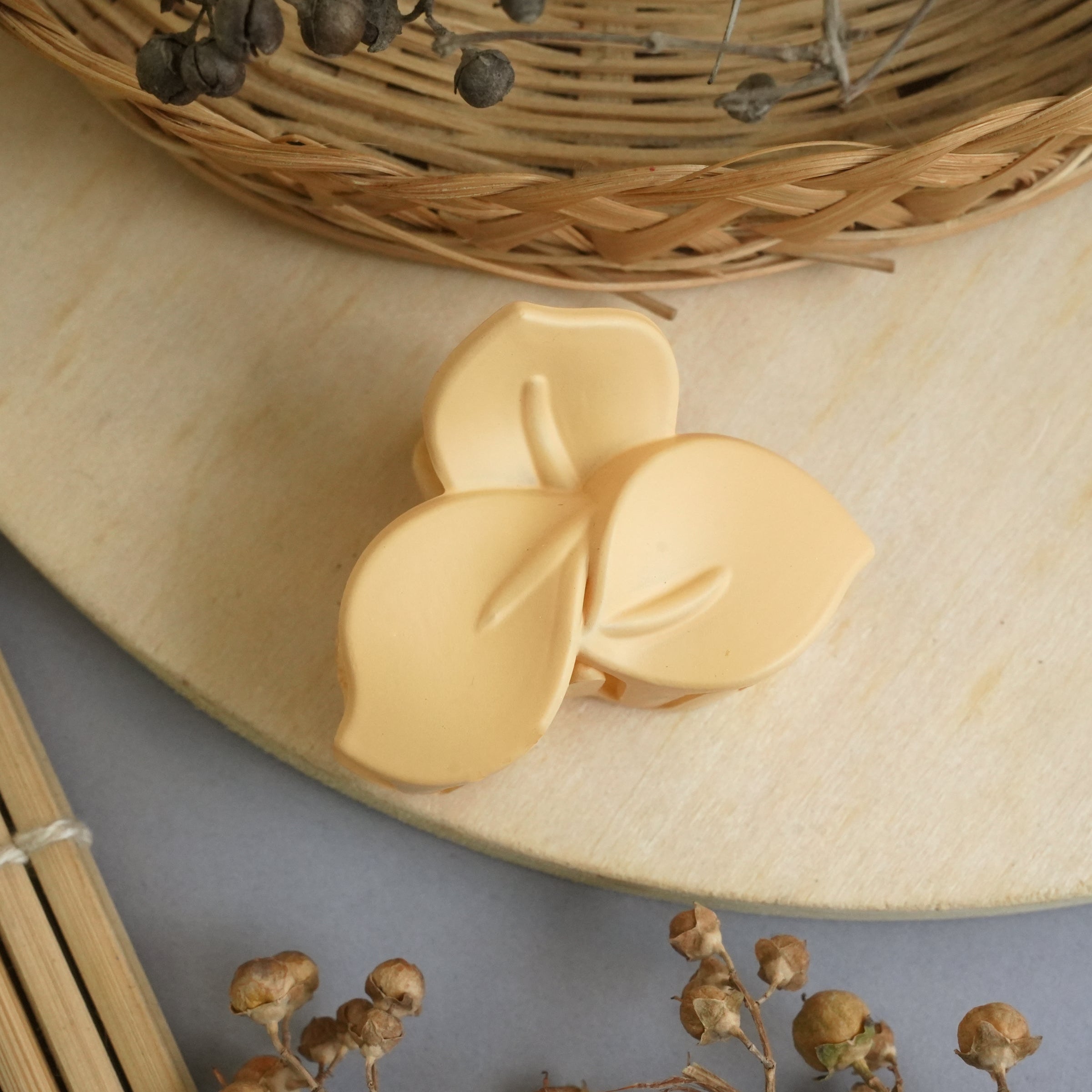 Matte Hair Claw Clips in Soft Pastel Tones
