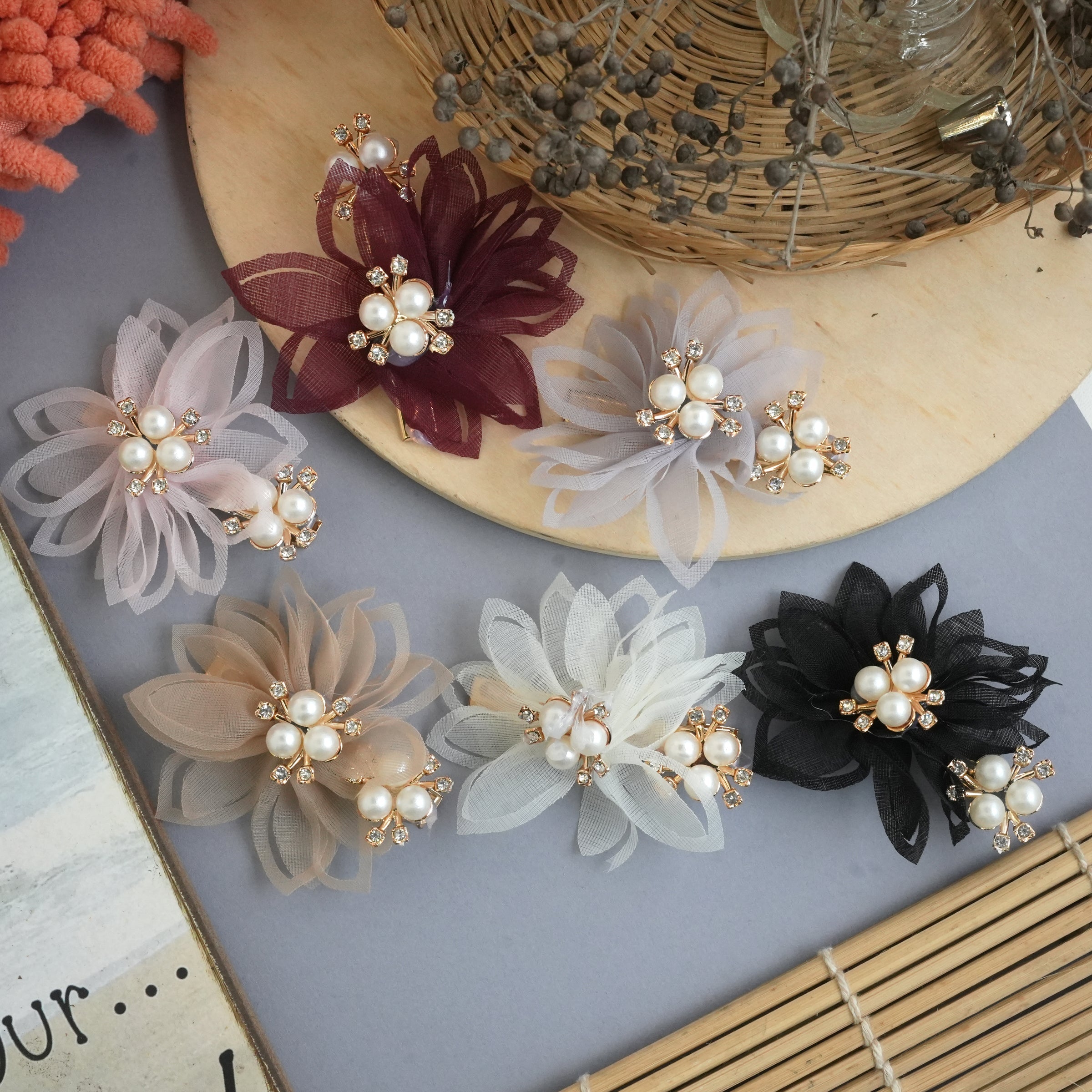 Elegant Pearl Floral Hair Pins