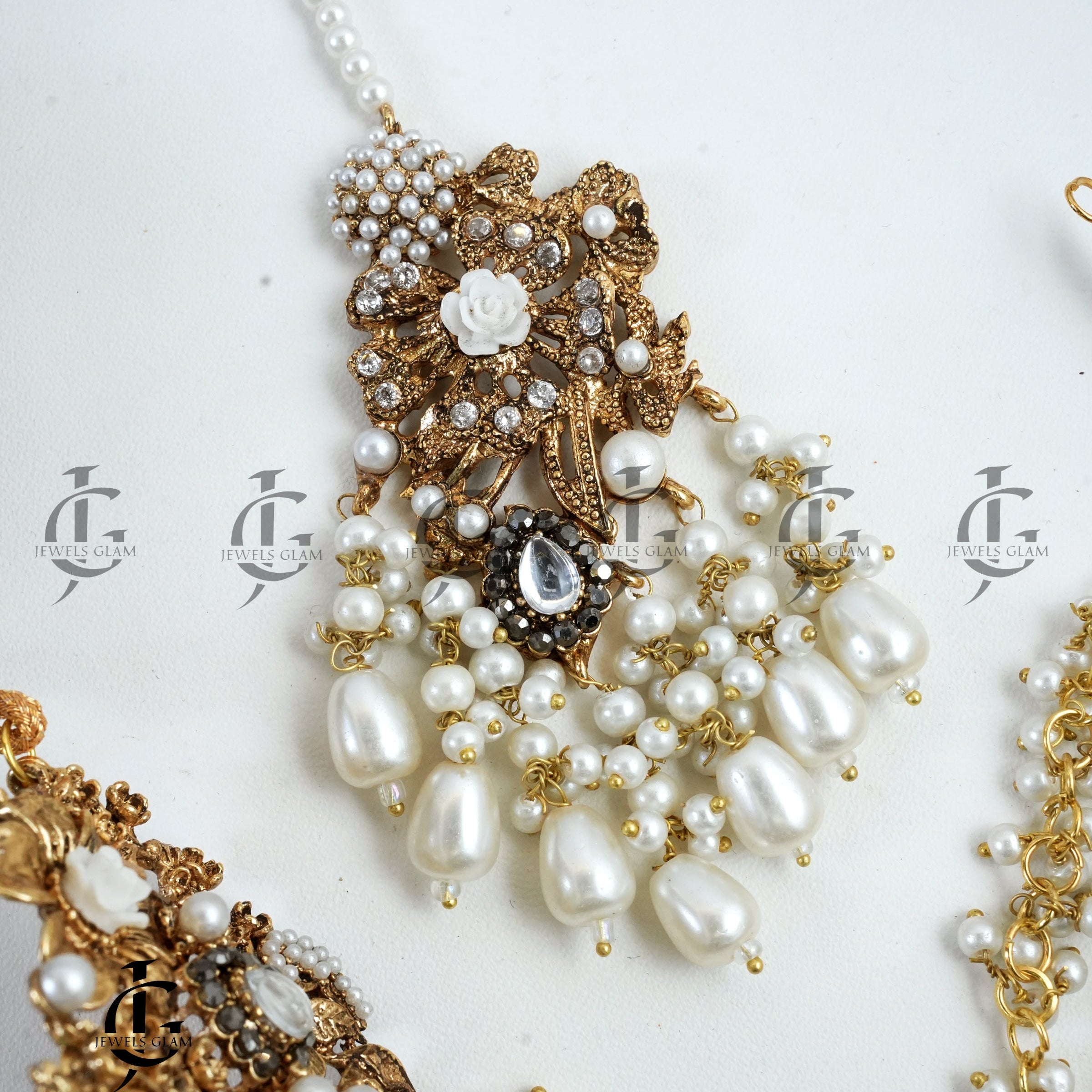 Matte Gold Collar Bridal Set With White Detailing