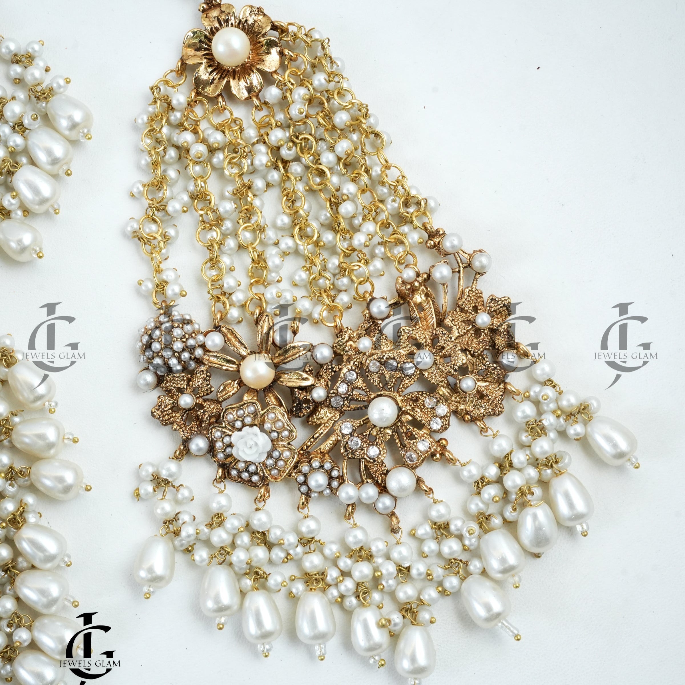 Matte Gold Collar Bridal Set With White Detailing
