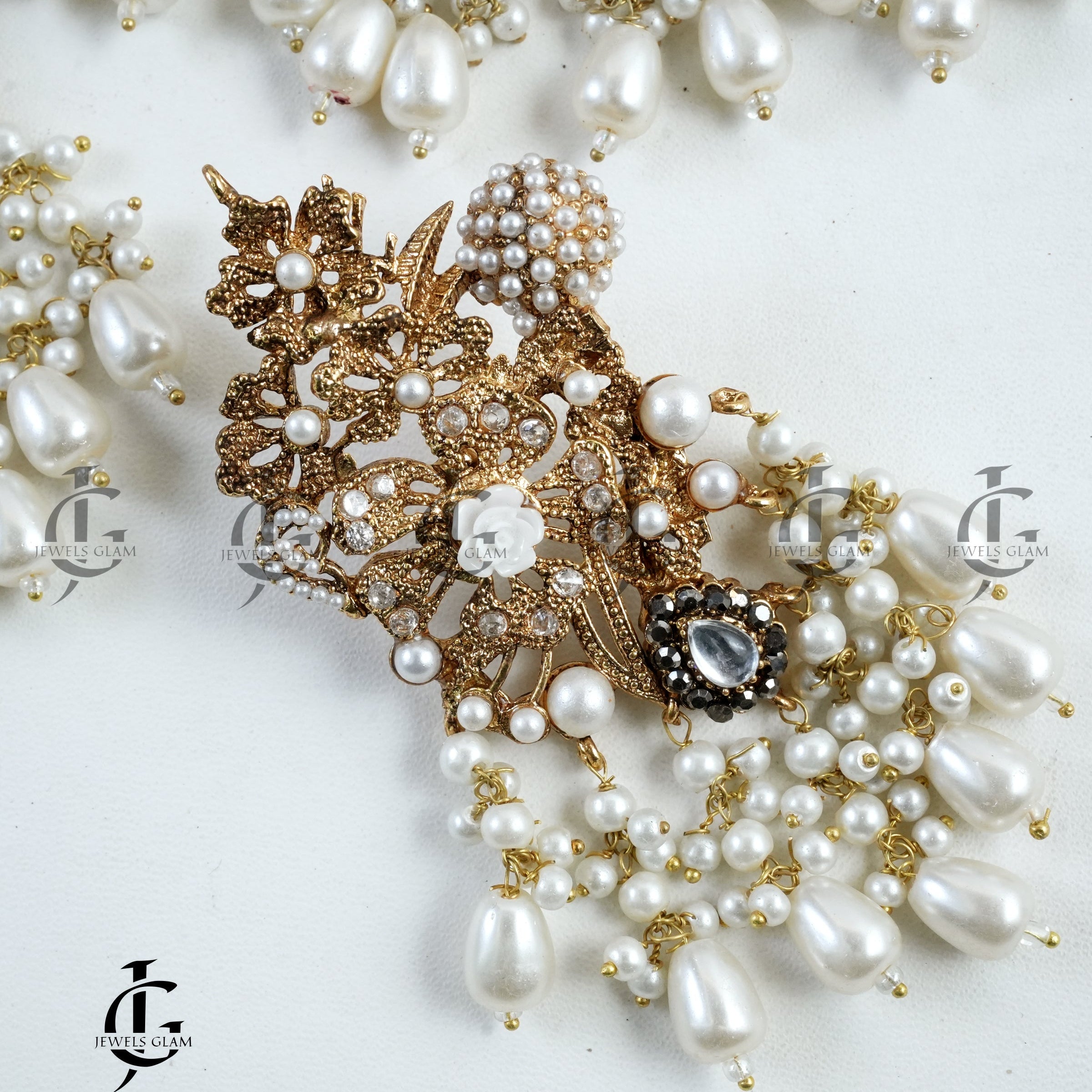 Matte Gold Collar Bridal Set With White Detailing