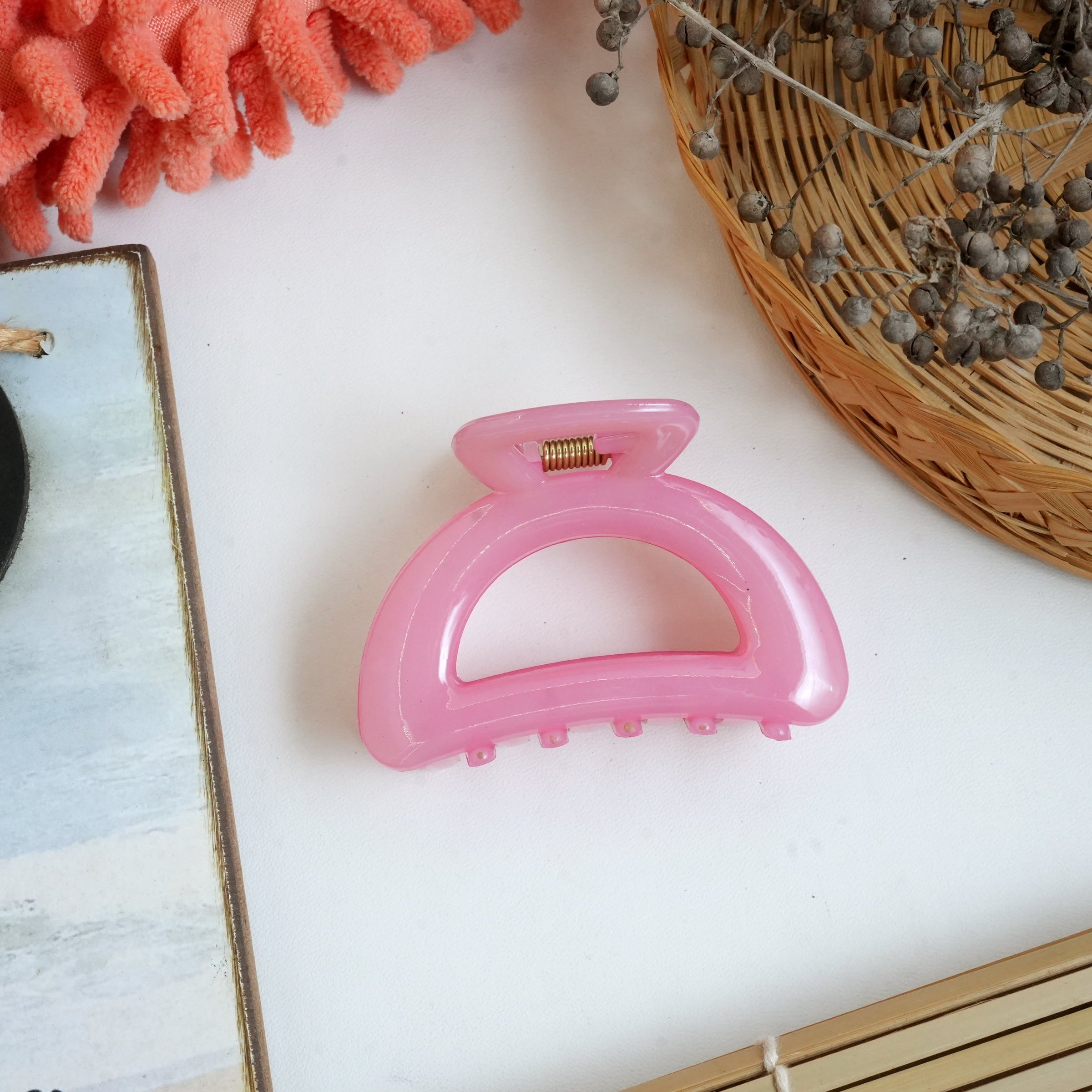 Transparent Pastel Hair Clips - Chic and Functional