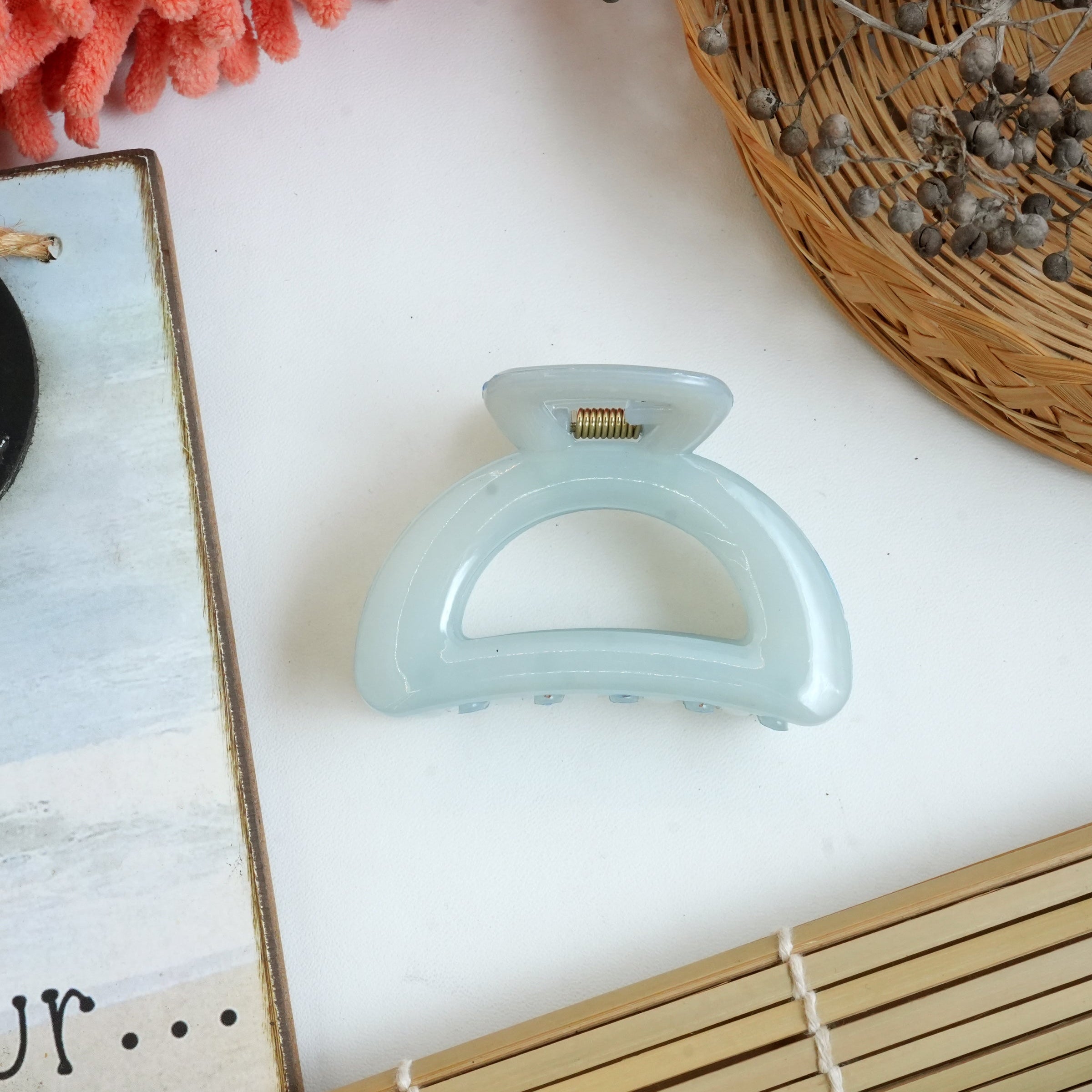 Transparent Pastel Hair Clips - Chic and Functional
