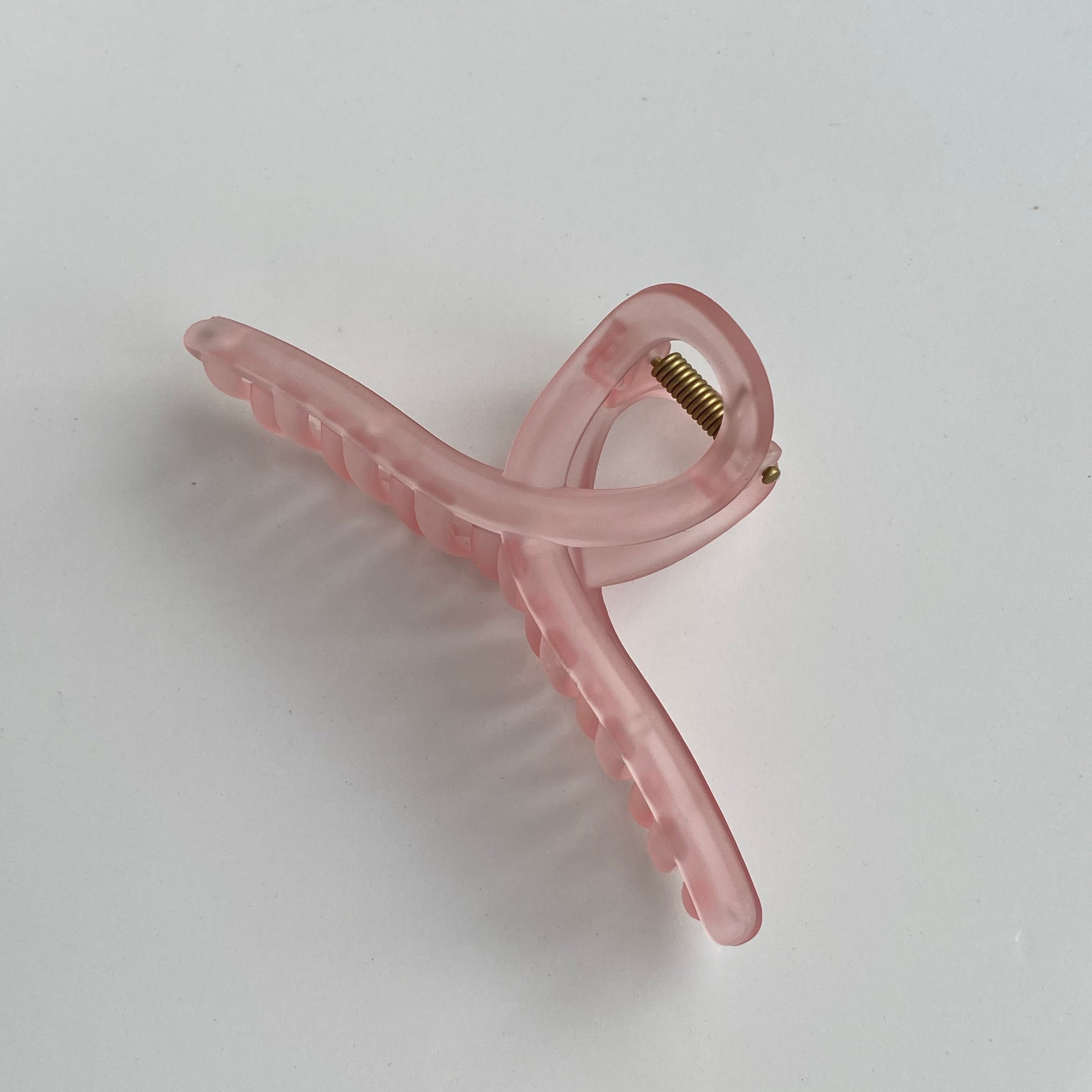 Elegant Matte Cross Hair Clip