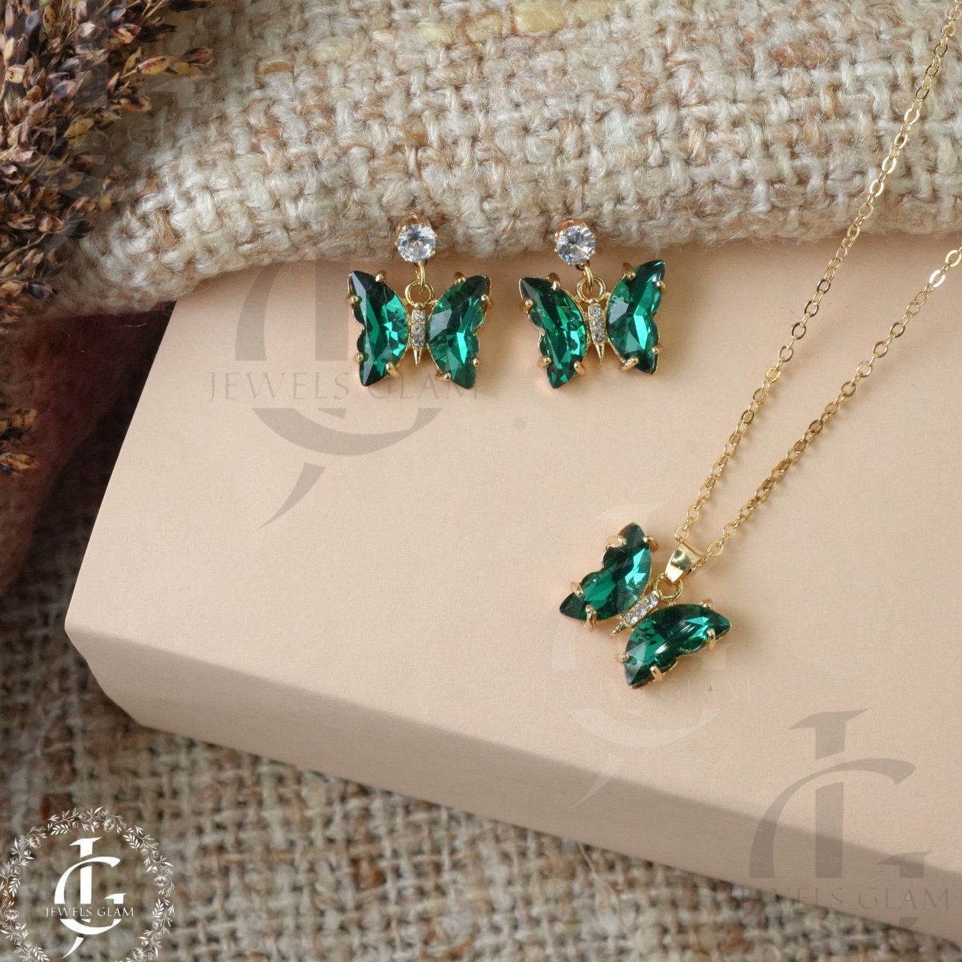 Emerald Elegance Butterfly Jewelry Set