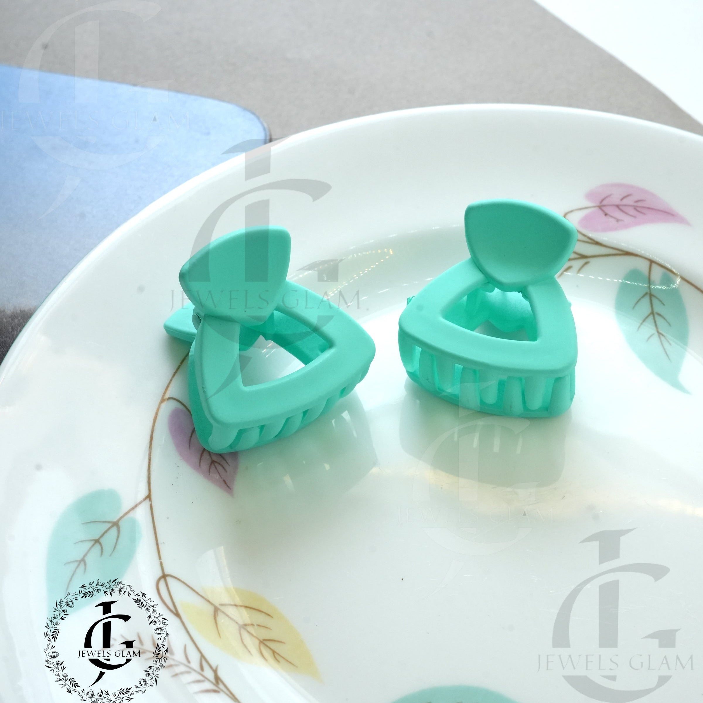 Vibrant Triangle Hair Catchers 1 pc