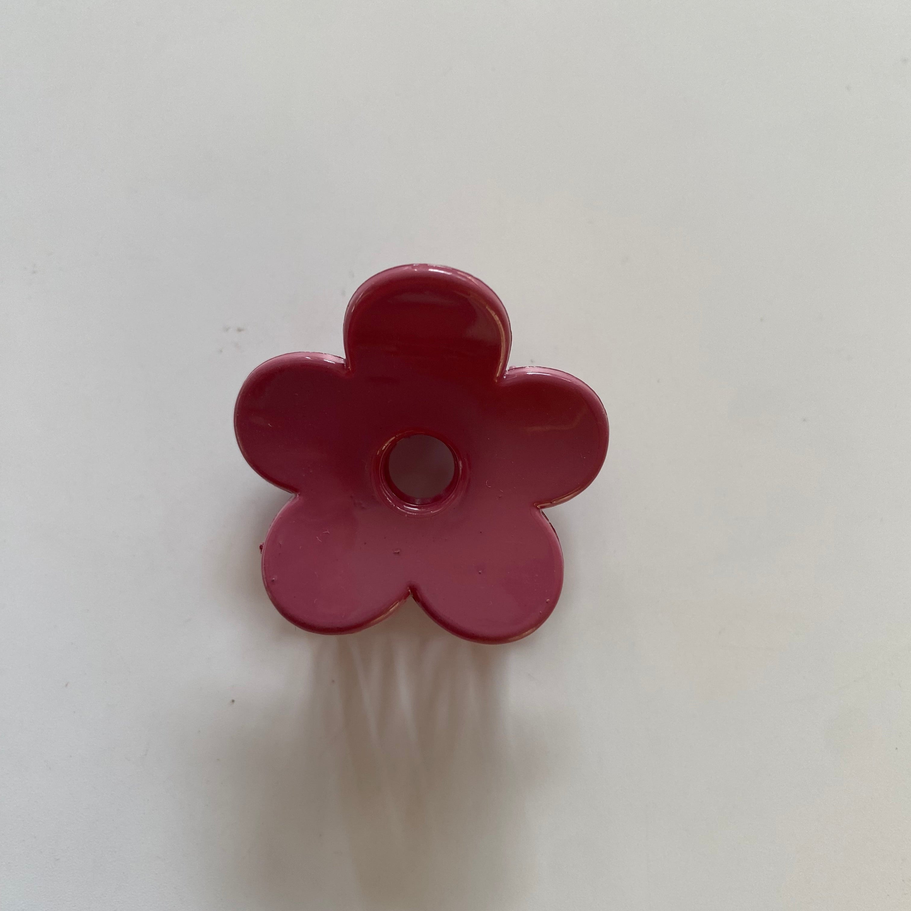 Minimalist Flower Hair Claw in Glossy Maroon