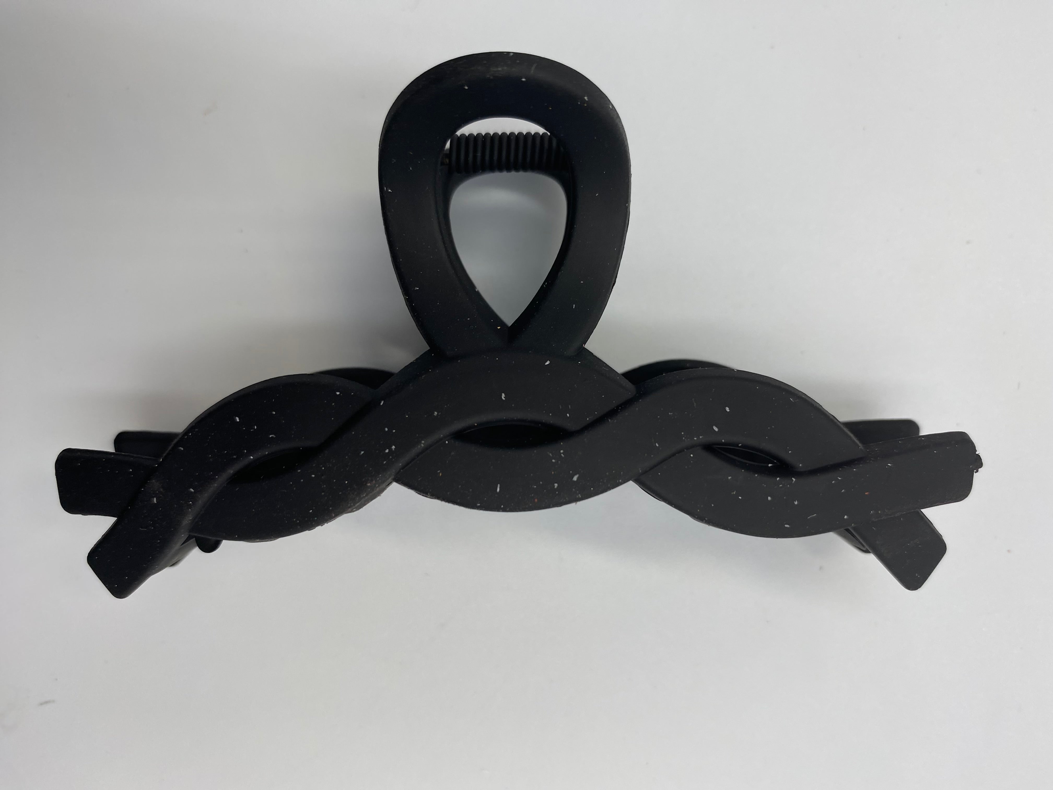 Twisted Matte Hair Claw Clips
