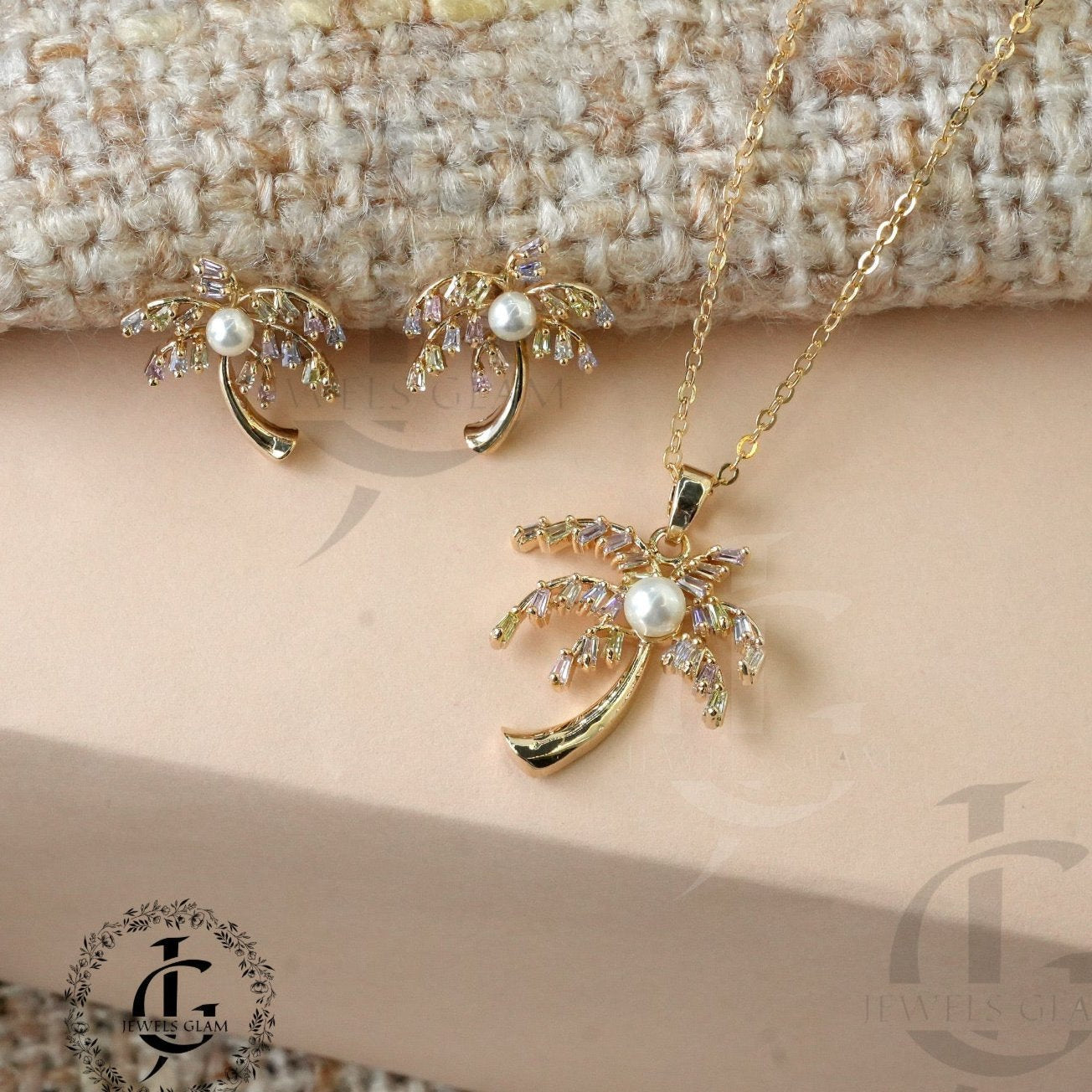Tropical Elegance Palm Tree Jewelry Set