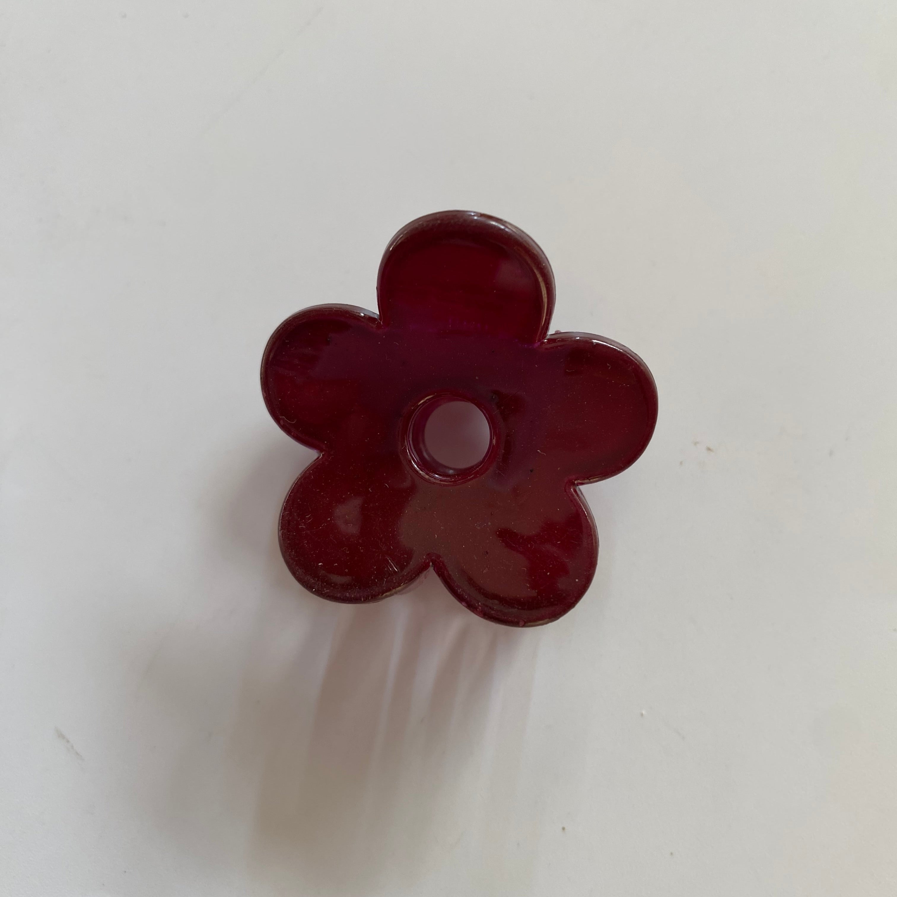 Minimalist Flower Hair Claw in Glossy Maroon
