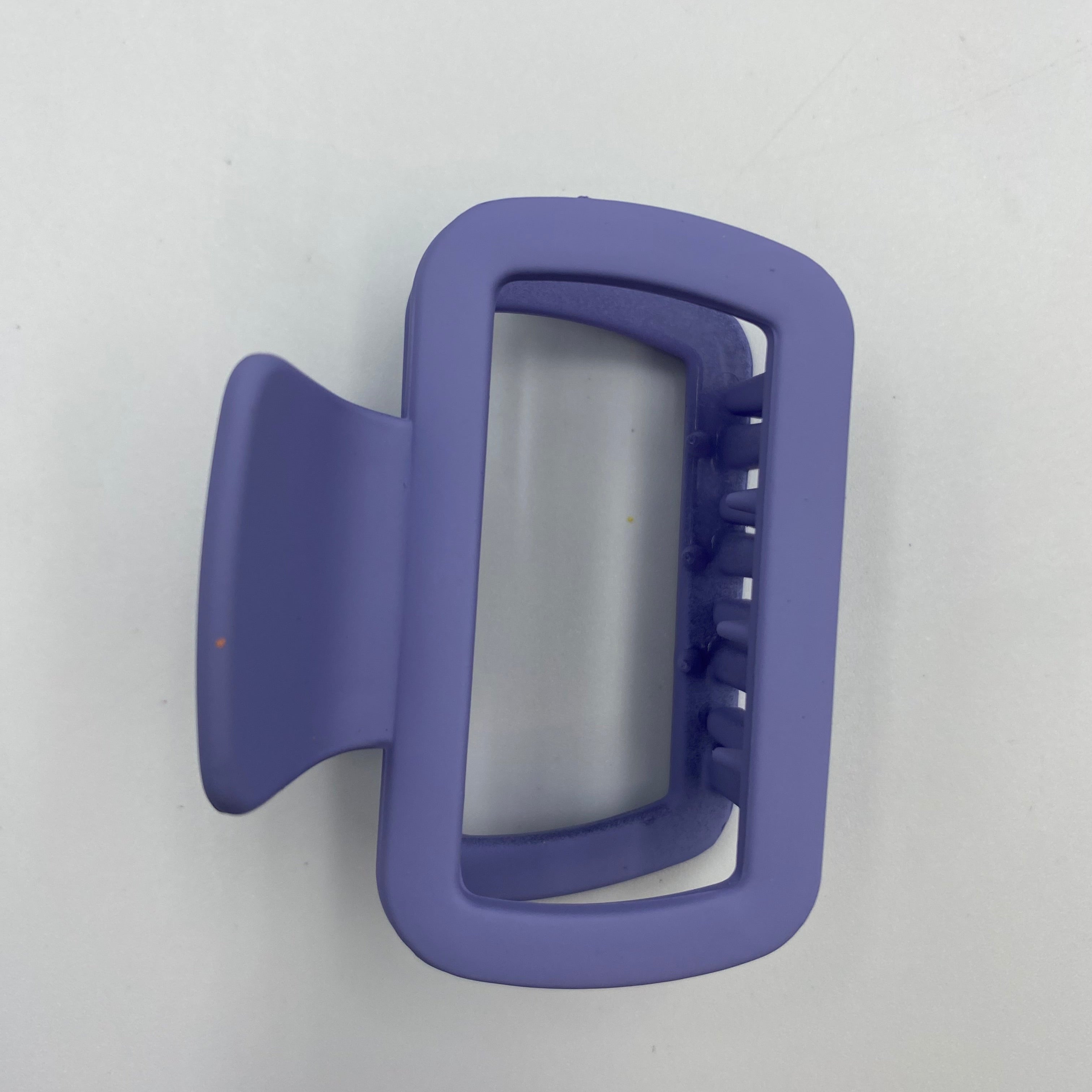 Bold Rectangle Hair Catchers - Sleek Style and Superior Grip