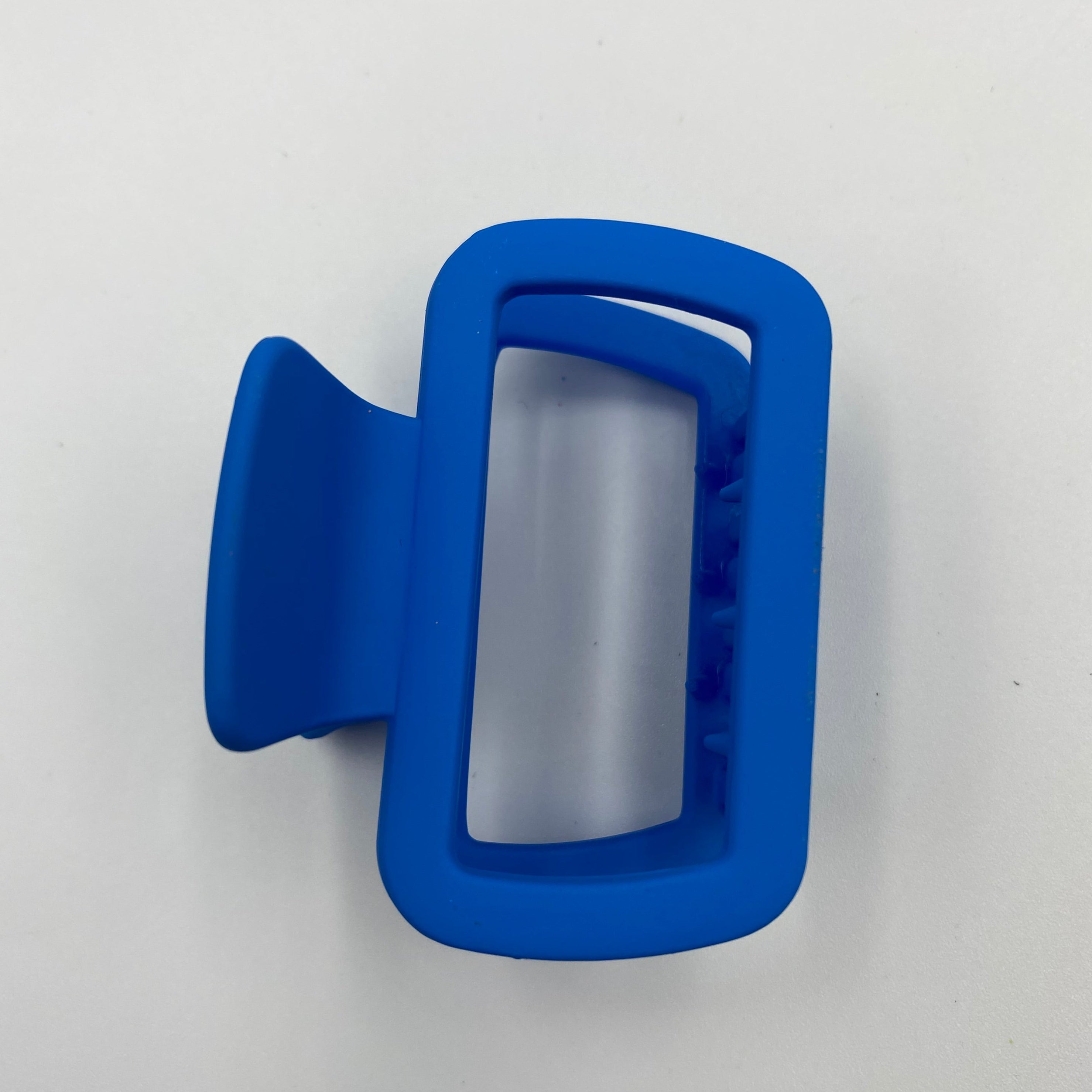Bold Rectangle Hair Catchers - Sleek Style and Superior Grip