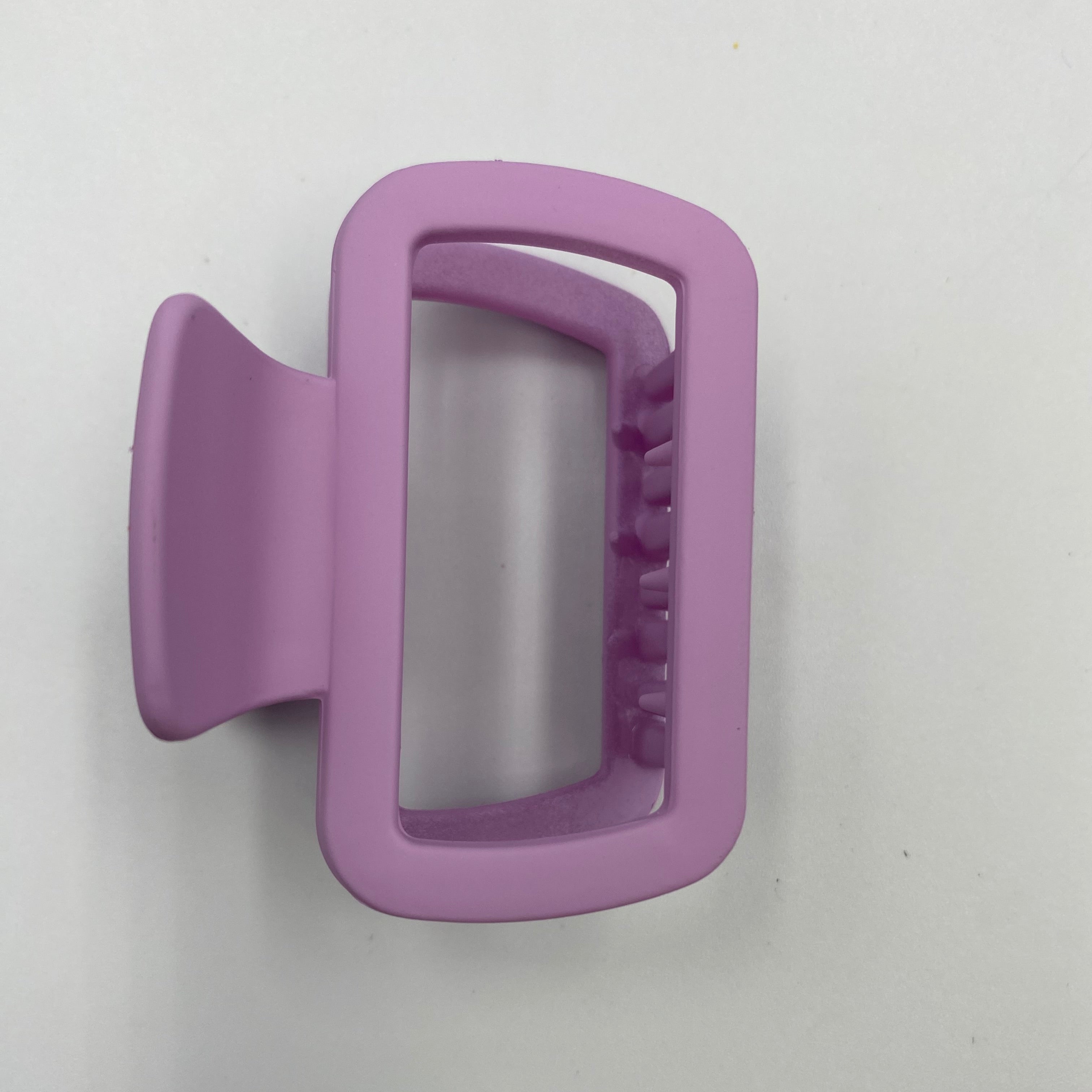 Bold Rectangle Hair Catchers - Sleek Style and Superior Grip