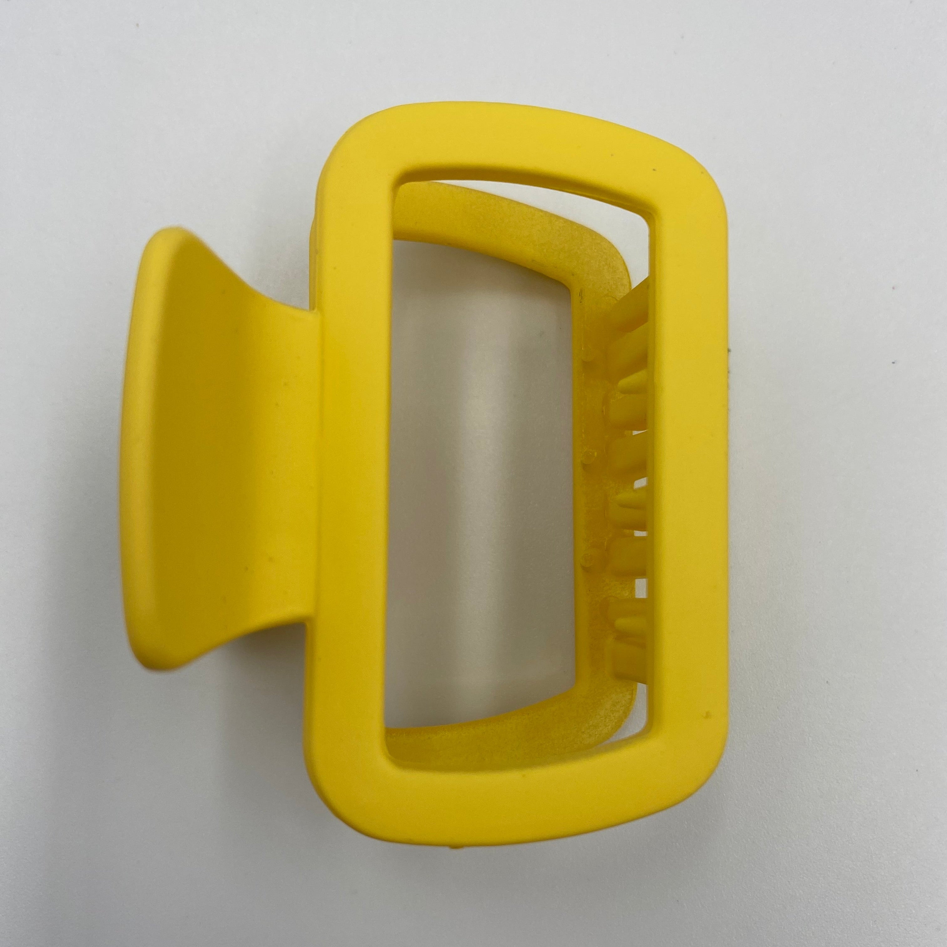 Bold Rectangle Hair Catchers - Sleek Style and Superior Grip