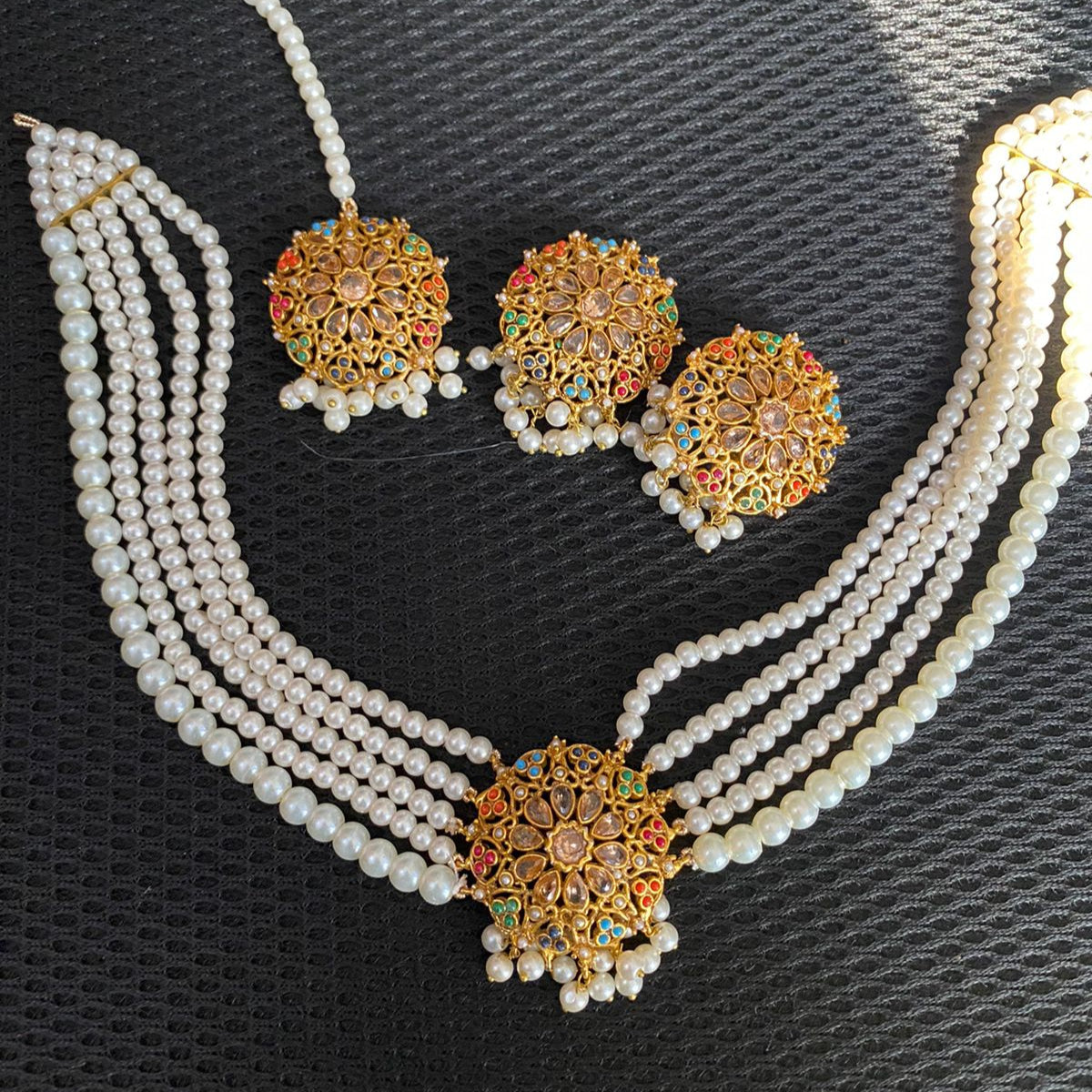Nauratan Choker Set With Earrings and Tikka