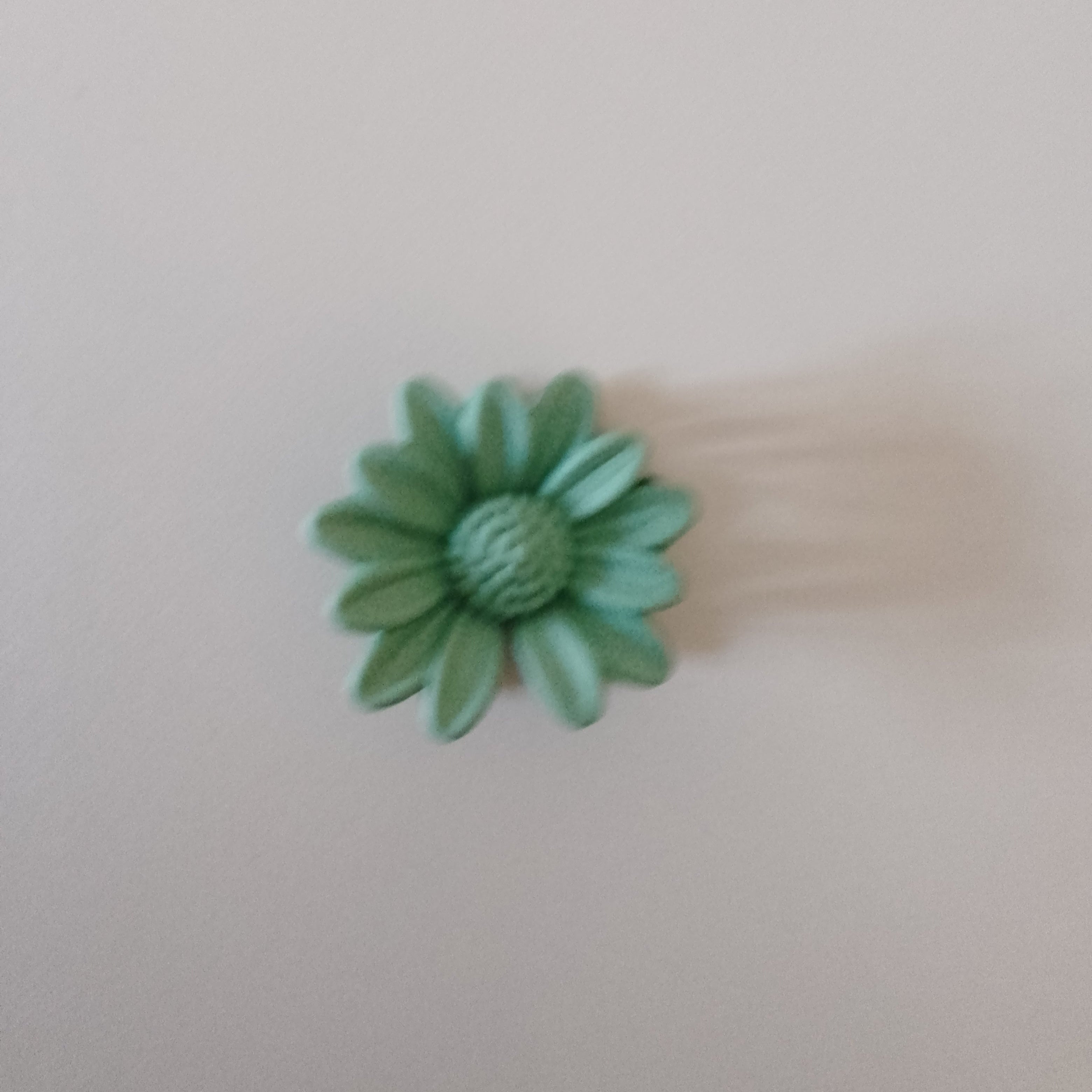Blooming Daisy Hair Claw Clips