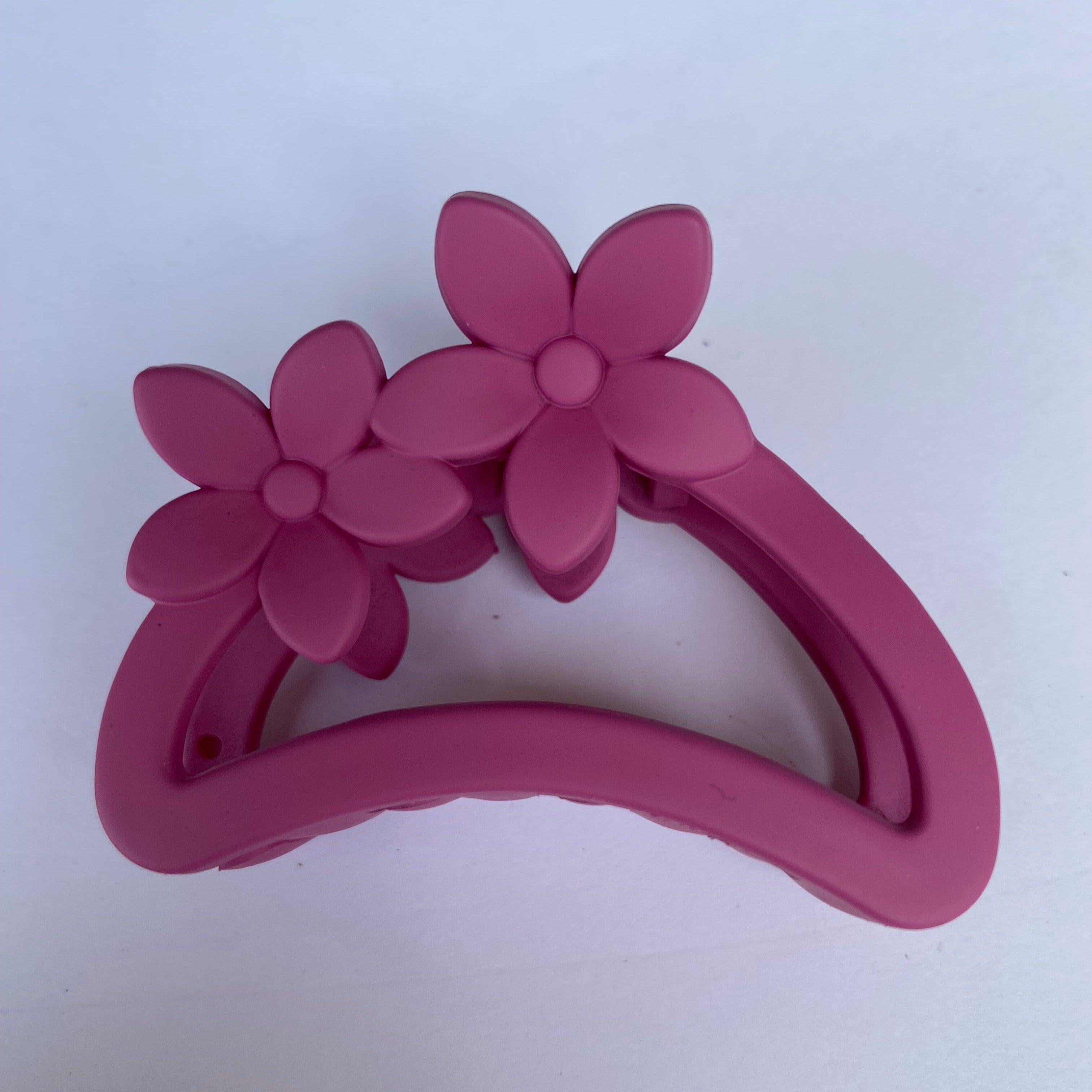 Floral Elegance Matte Hair Claws