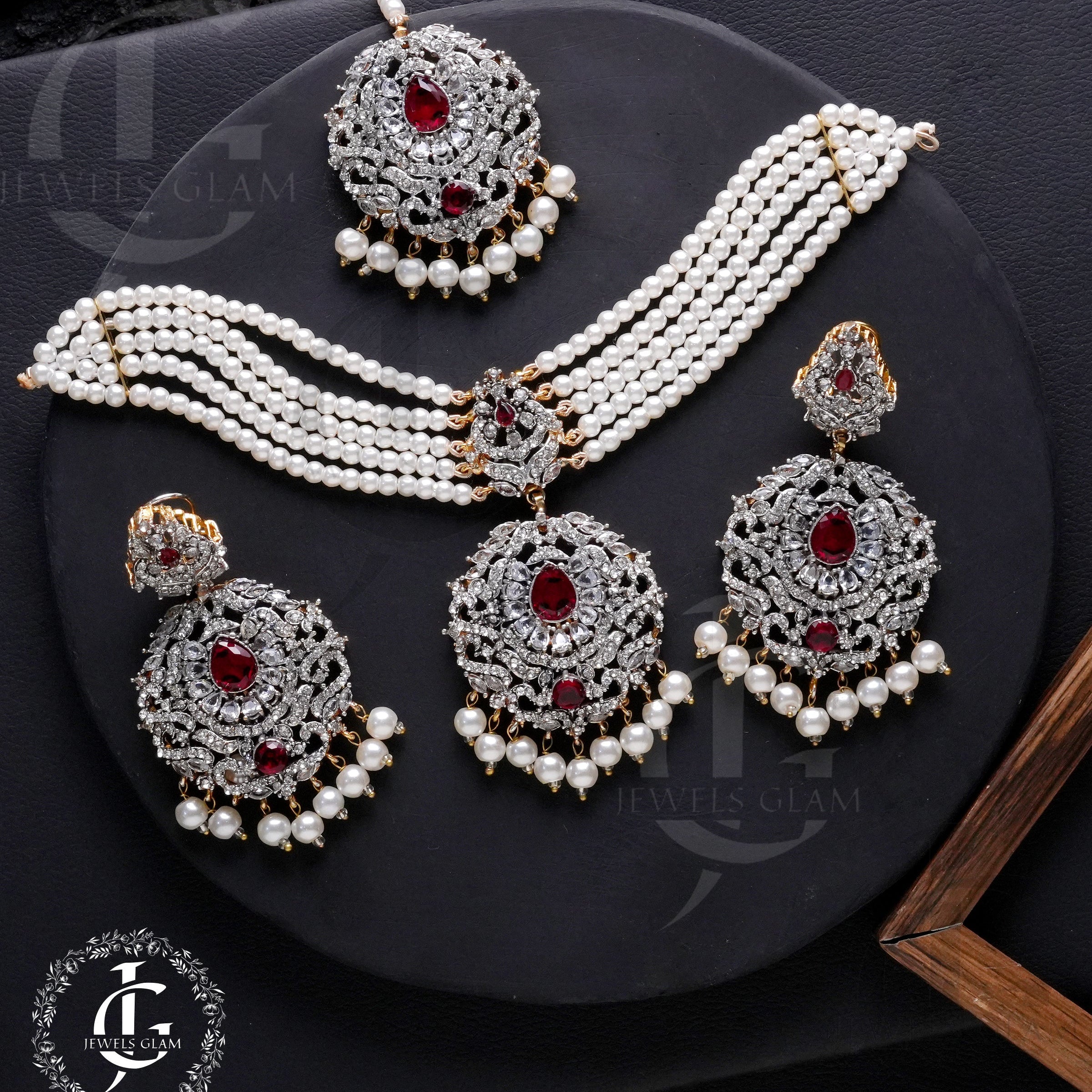 Studded Zircon Choker Set Red