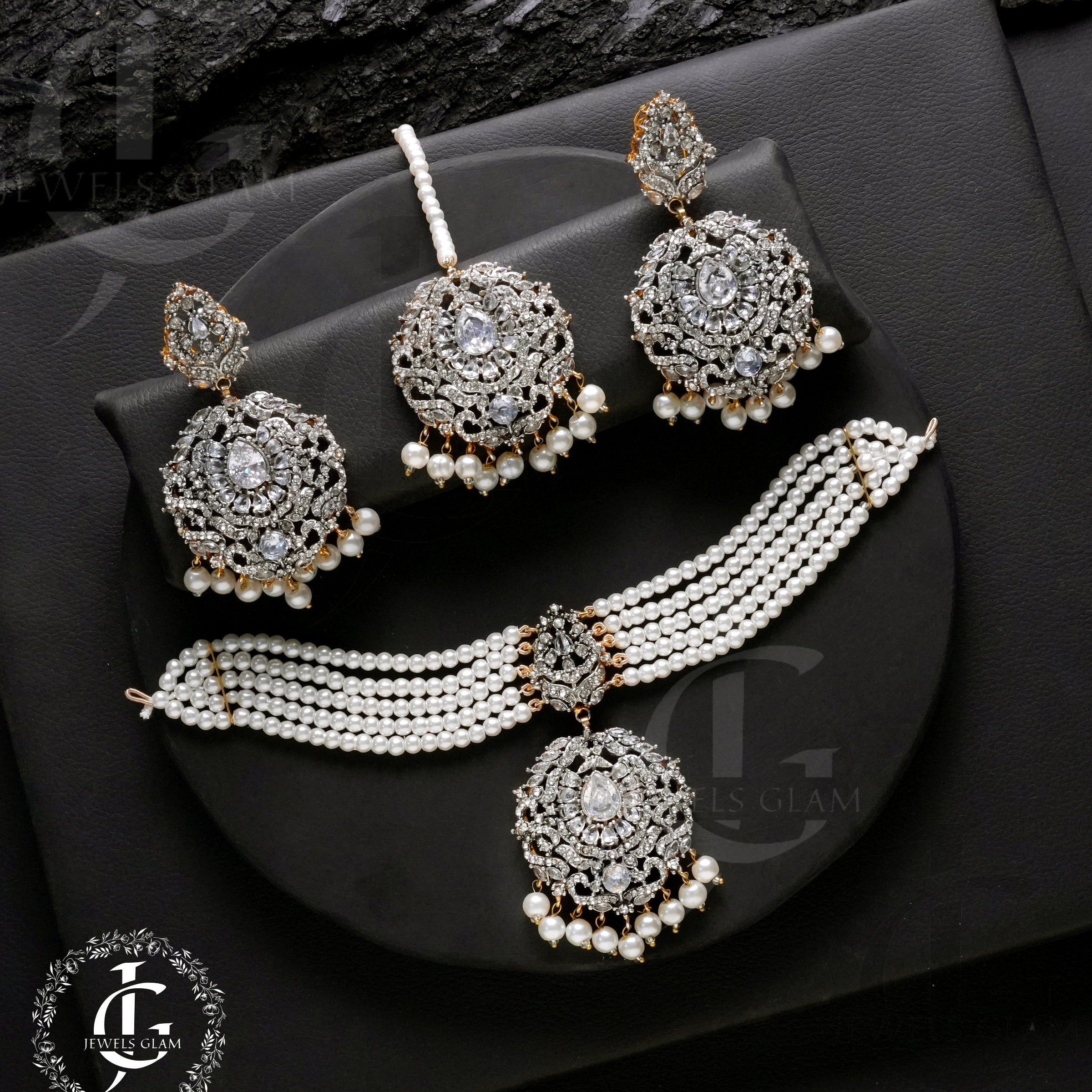 Studded Zircon Choker Set White