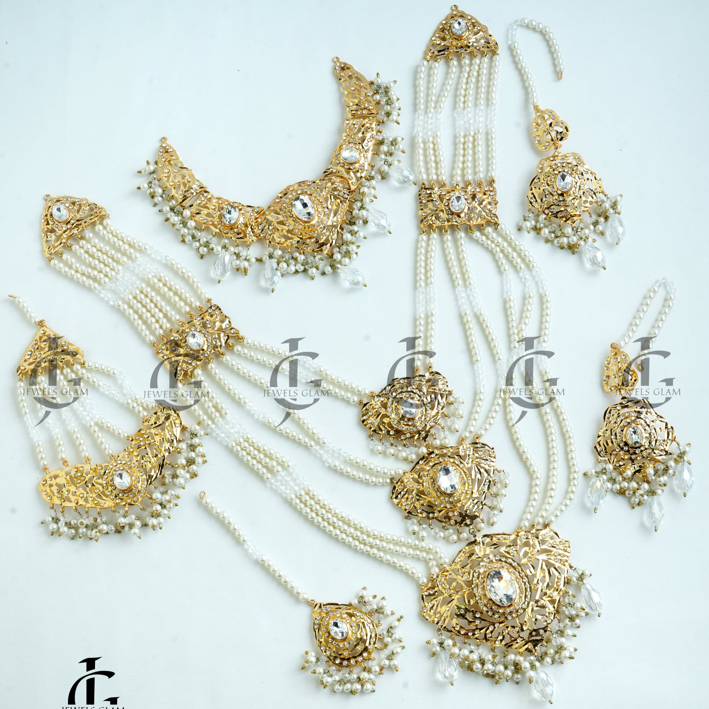 Gold-Tone Pearl Bridal Jewelry Set with Intricate Detailing