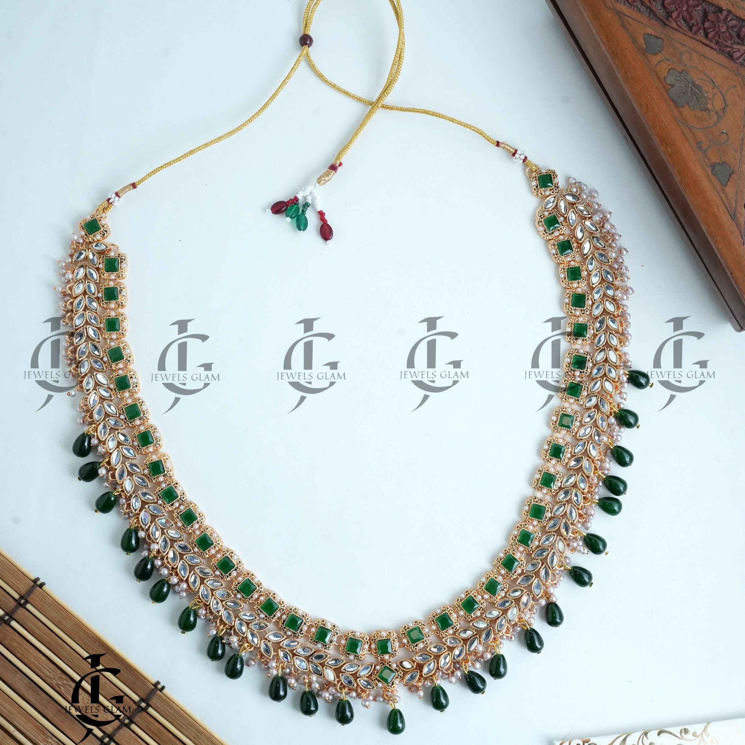 Elegant Green Kundan Pearl Mala