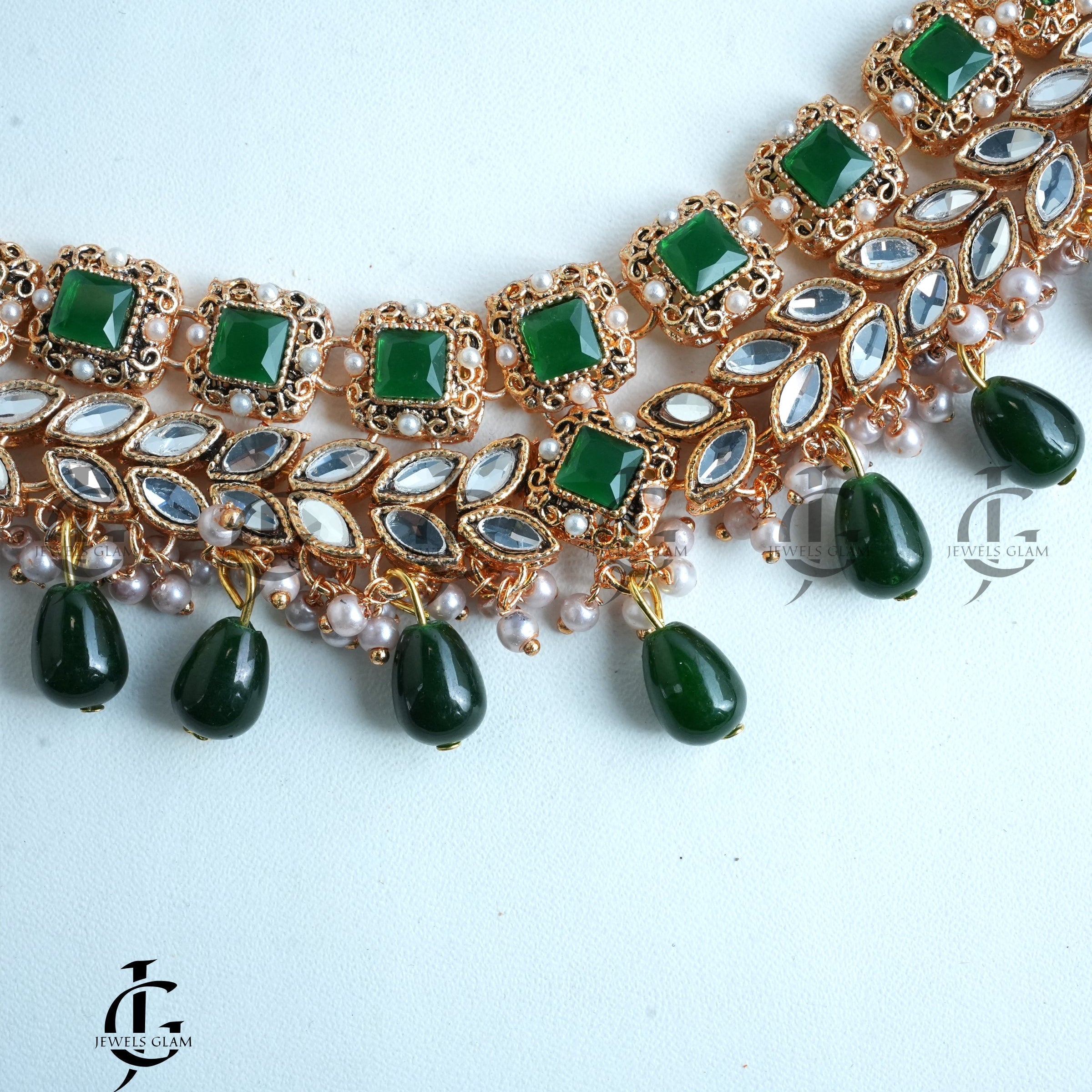 Elegant Green Kundan Pearl Mala