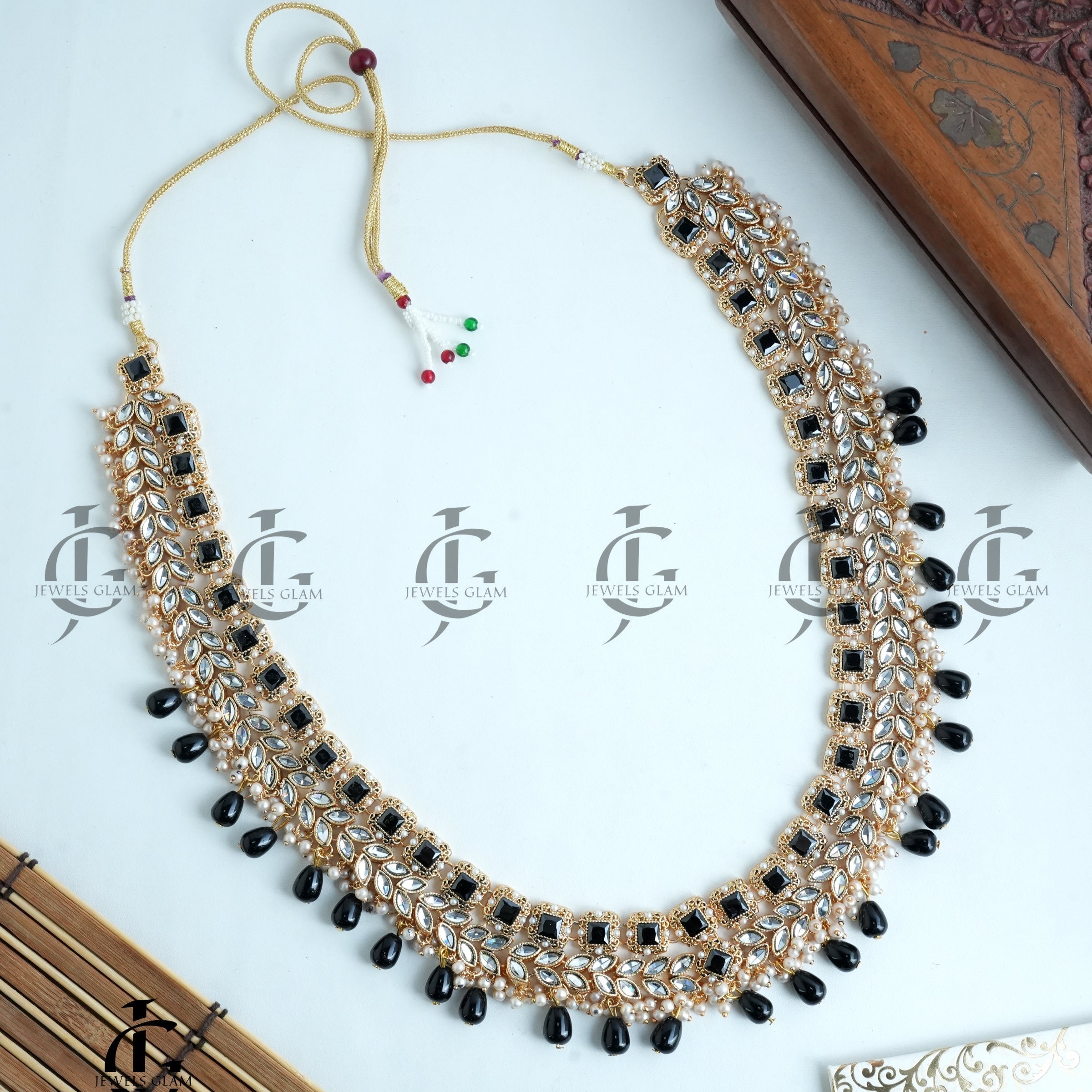 Regal Black Kundan Pearl Mala