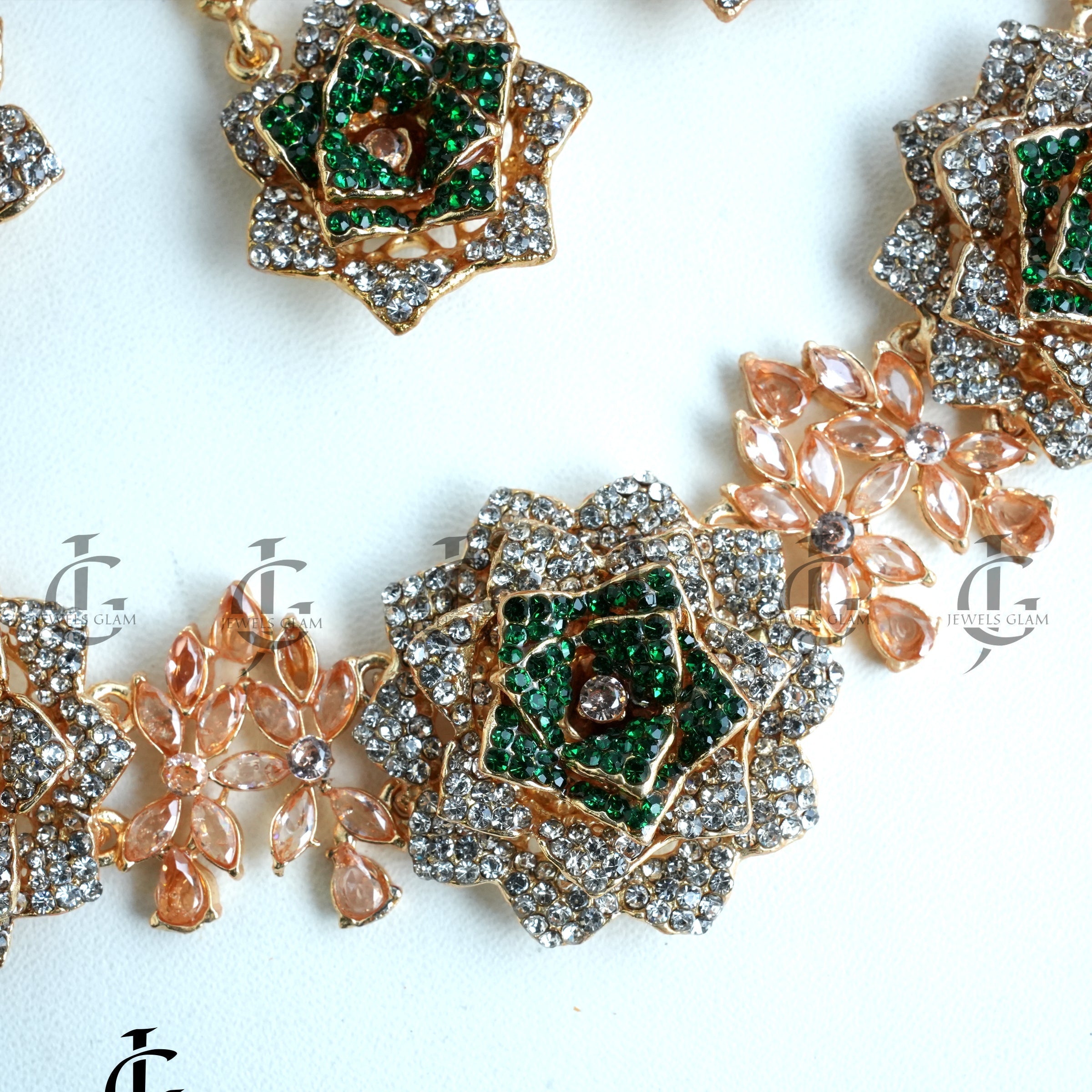 Majestic Floral Green and Gold Choker Set