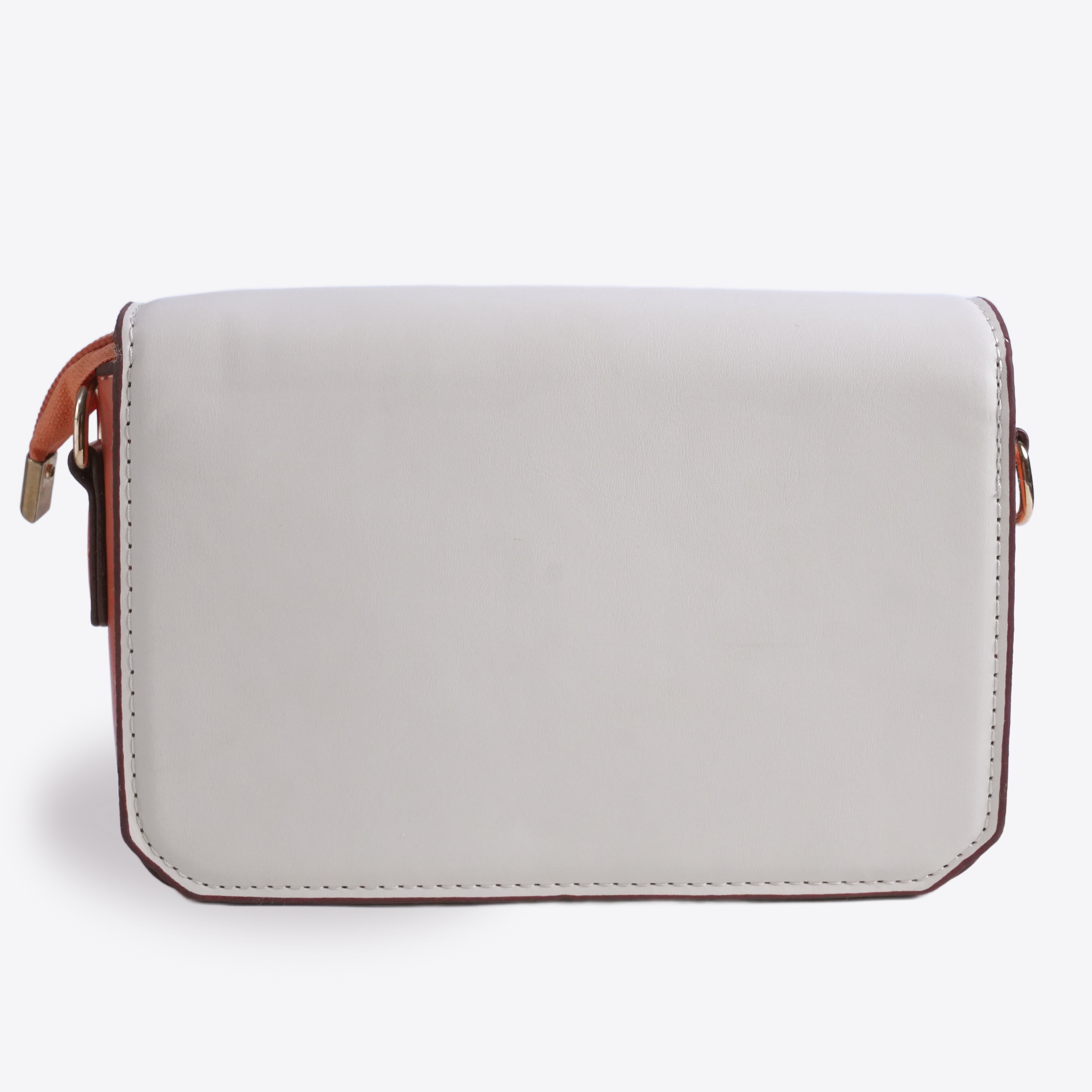 Women Sleek Leather Shoulder Bag