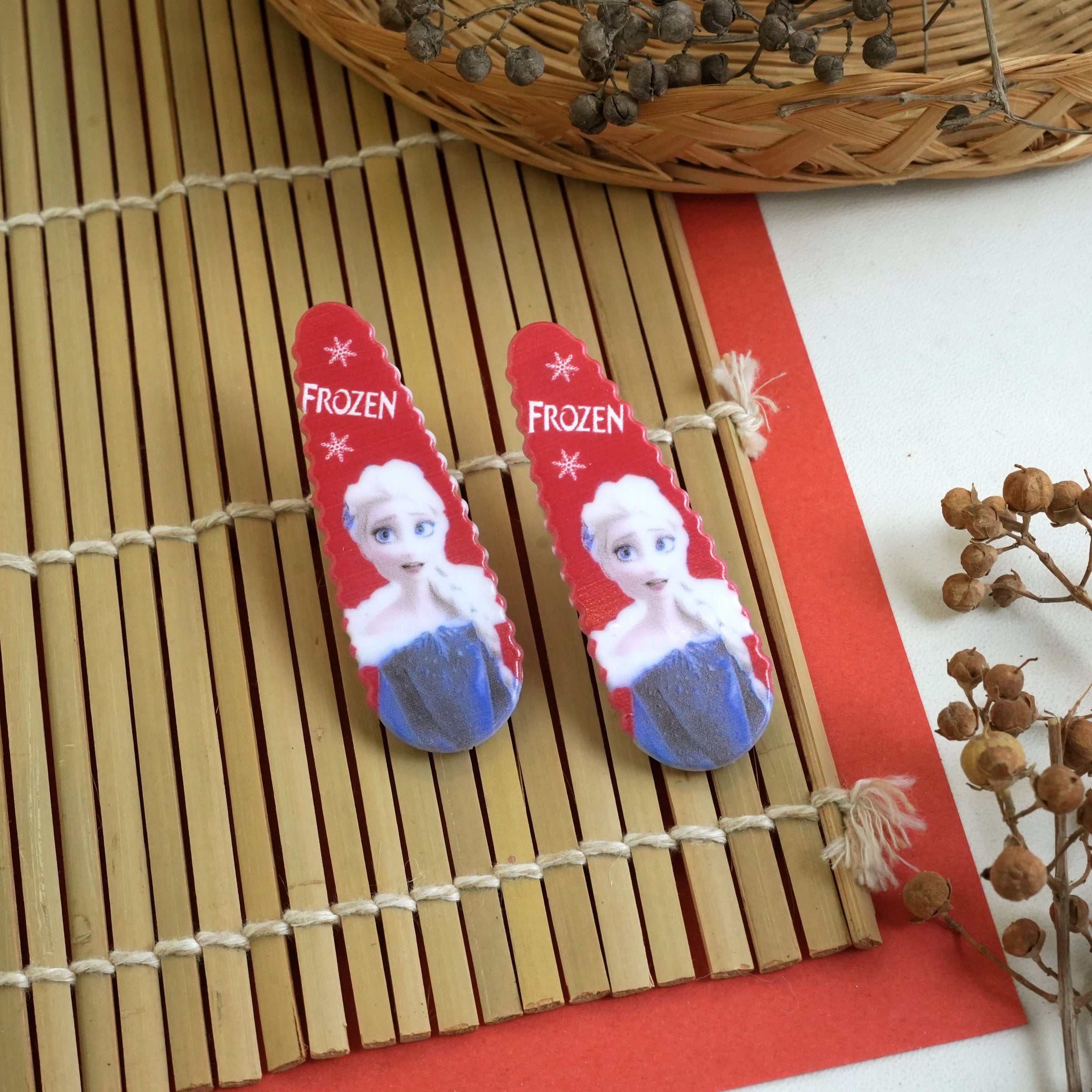 Frozen-Themed Hair Pins – Magical Style for Little Fans