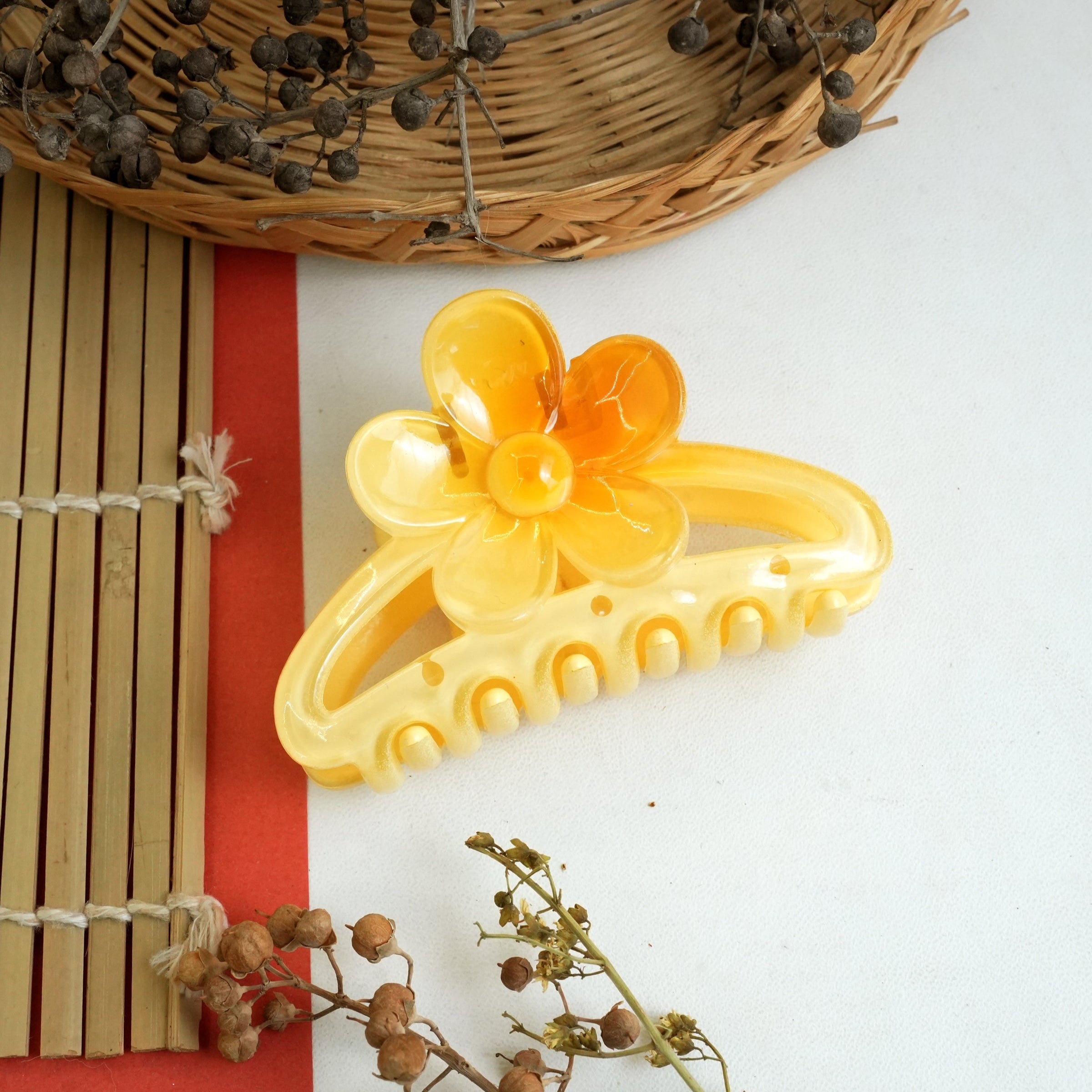 Vibrant Floral Hair Claws – Add a Pop of Color to Your Style!