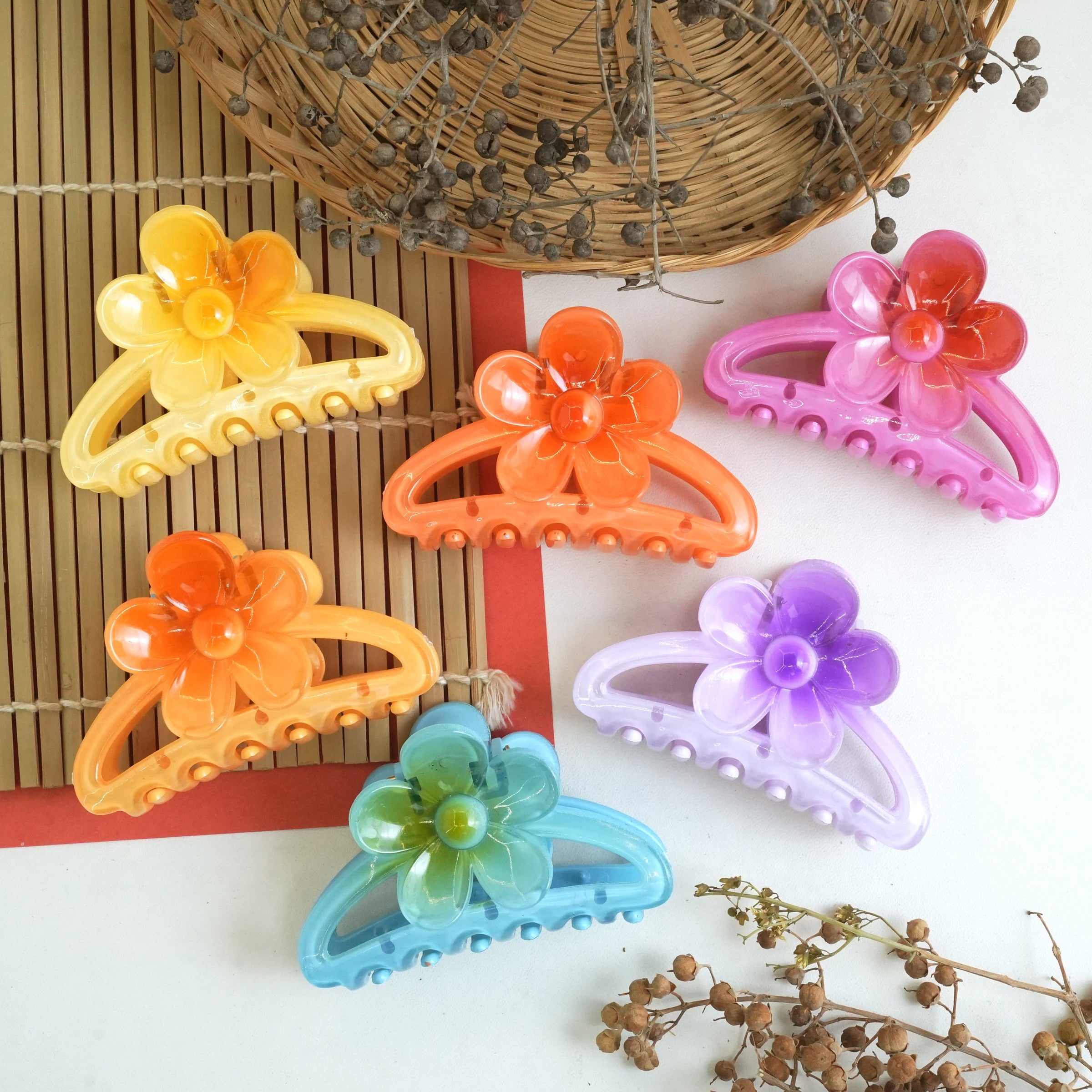 Vibrant Floral Hair Claws – Add a Pop of Color to Your Style!