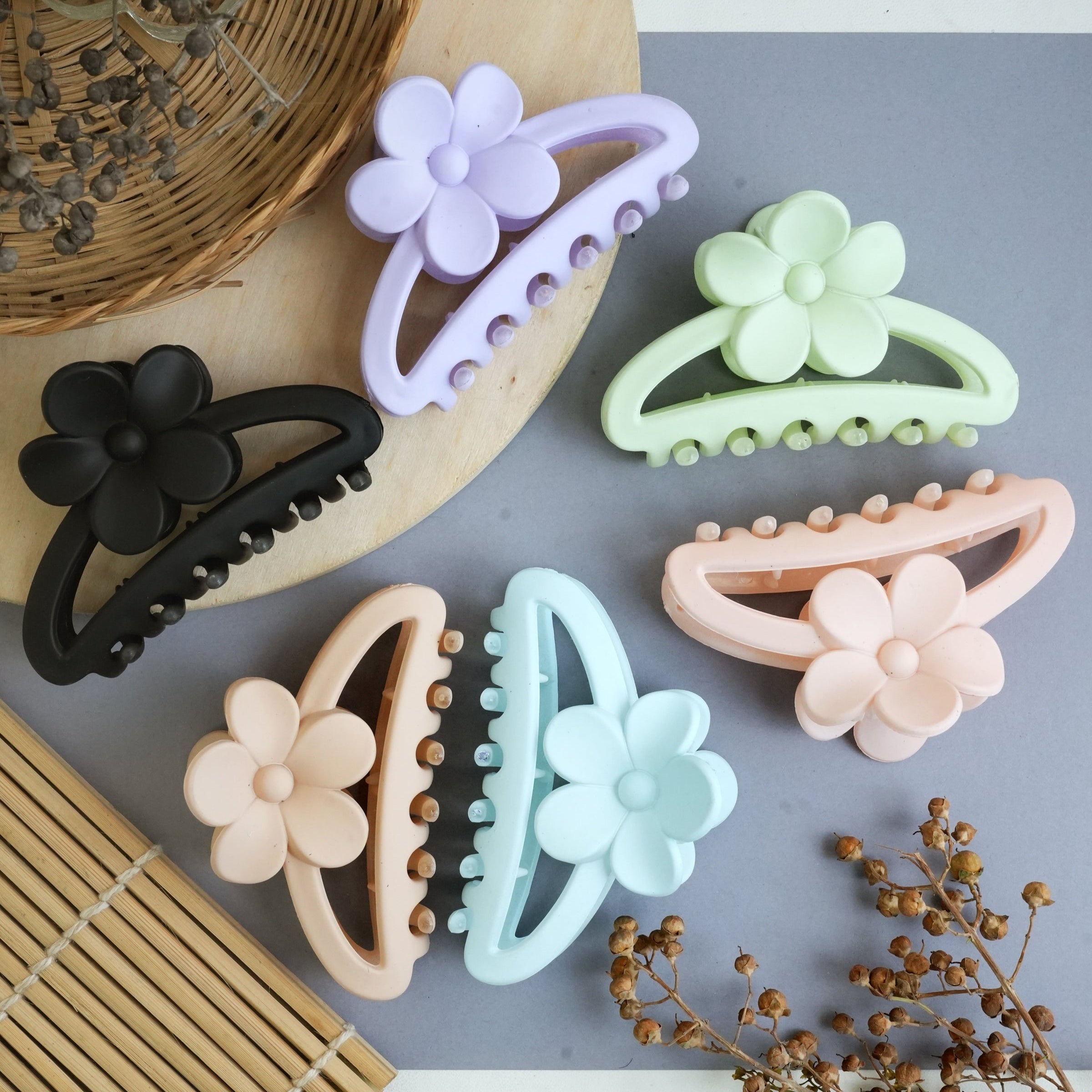 BloomGrip Floral Hair Claw Clips