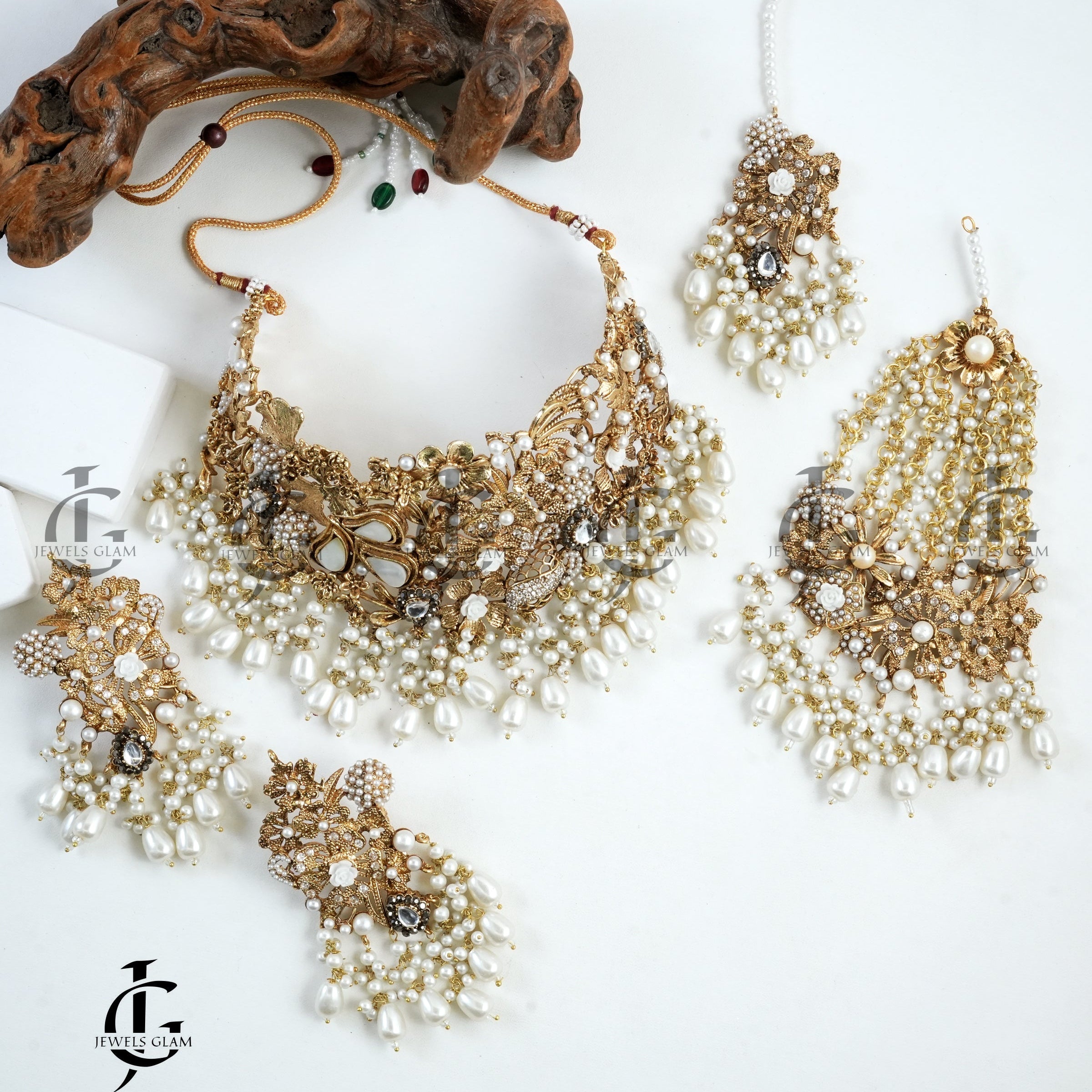 Matte Gold Collar Bridal Set With White Detailing