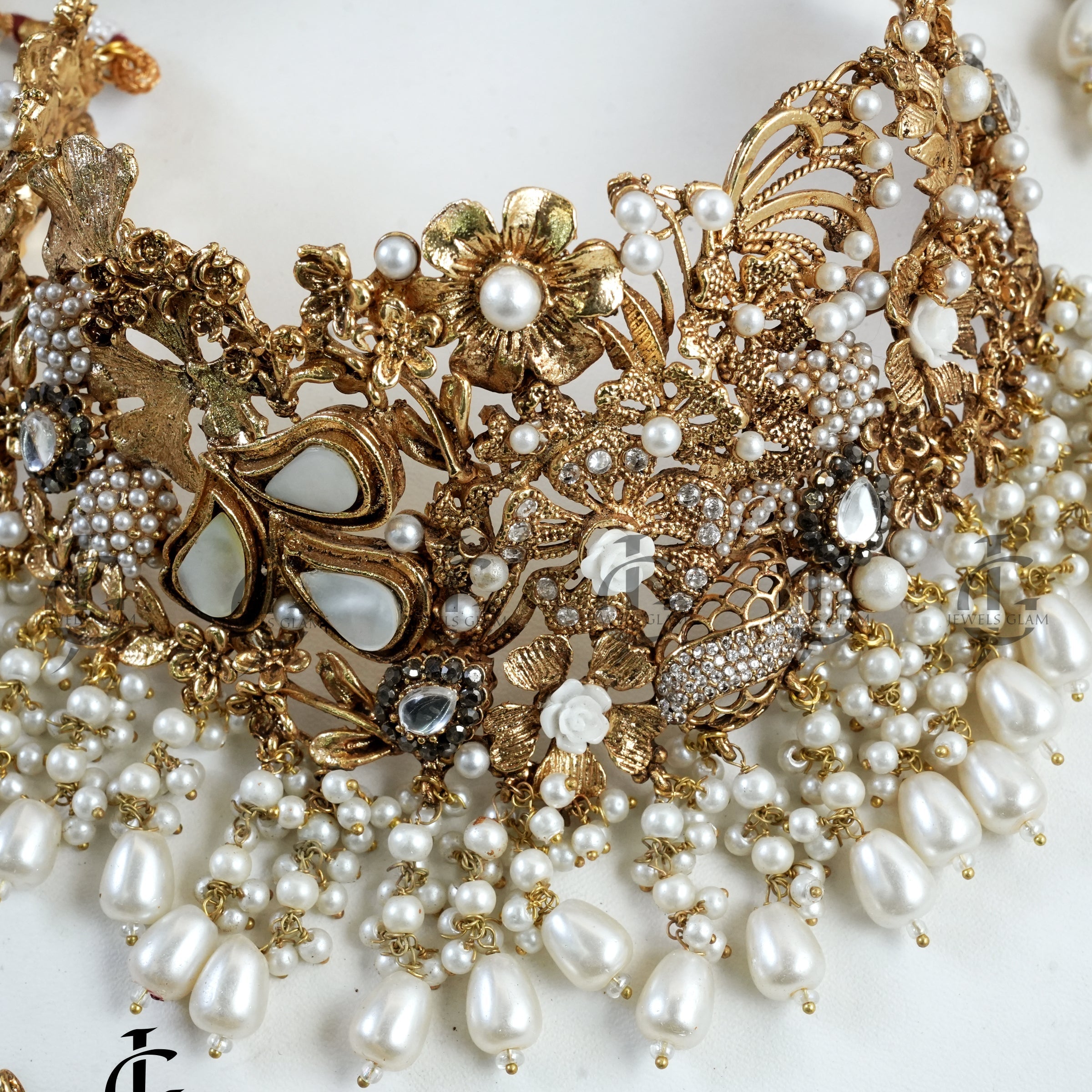 Matte Gold Collar Bridal Set With White Detailing